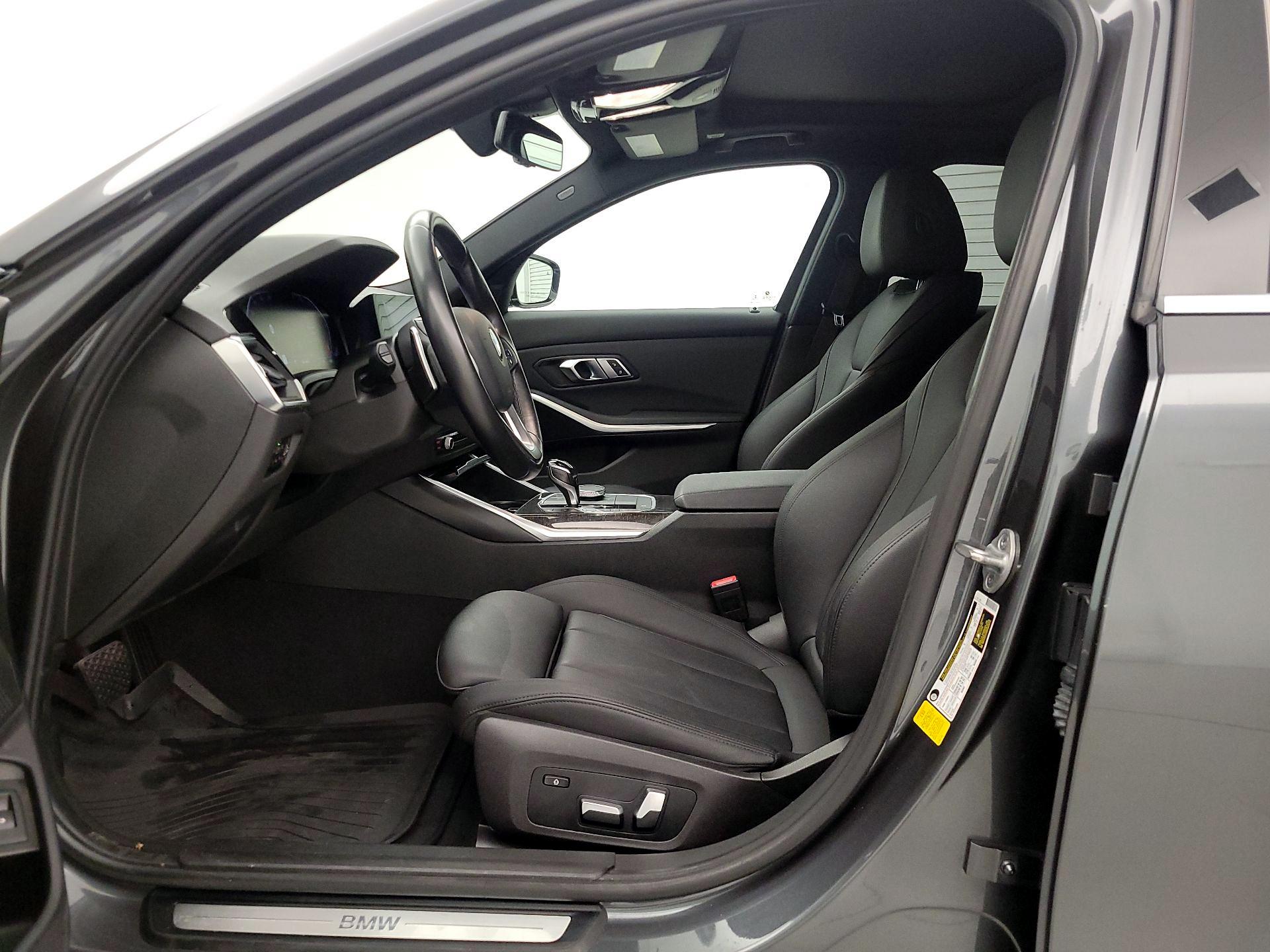 Thumbnail: 2021 BMW 3 Series - 11