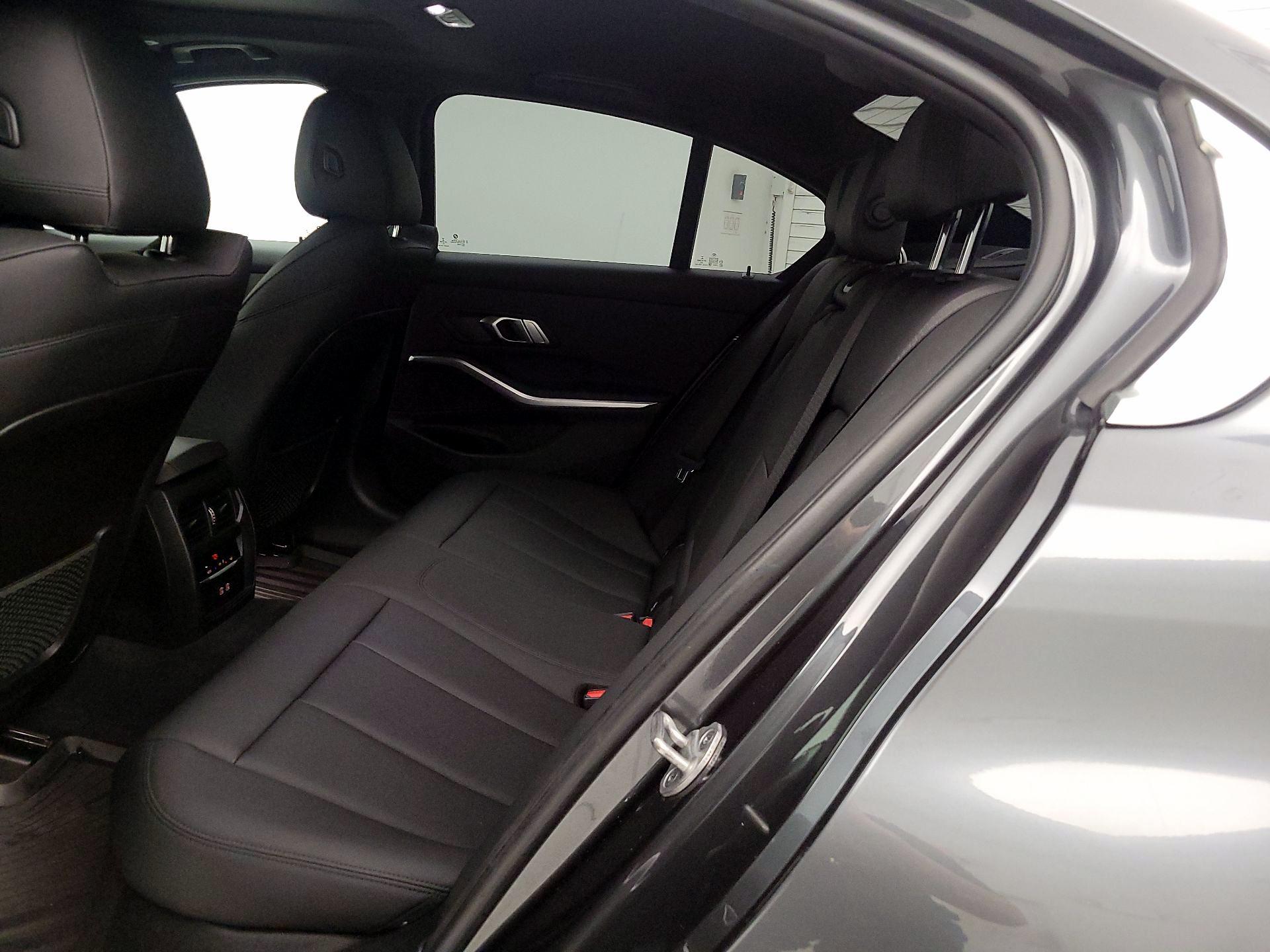 Thumbnail: 2021 BMW 3 Series - 19