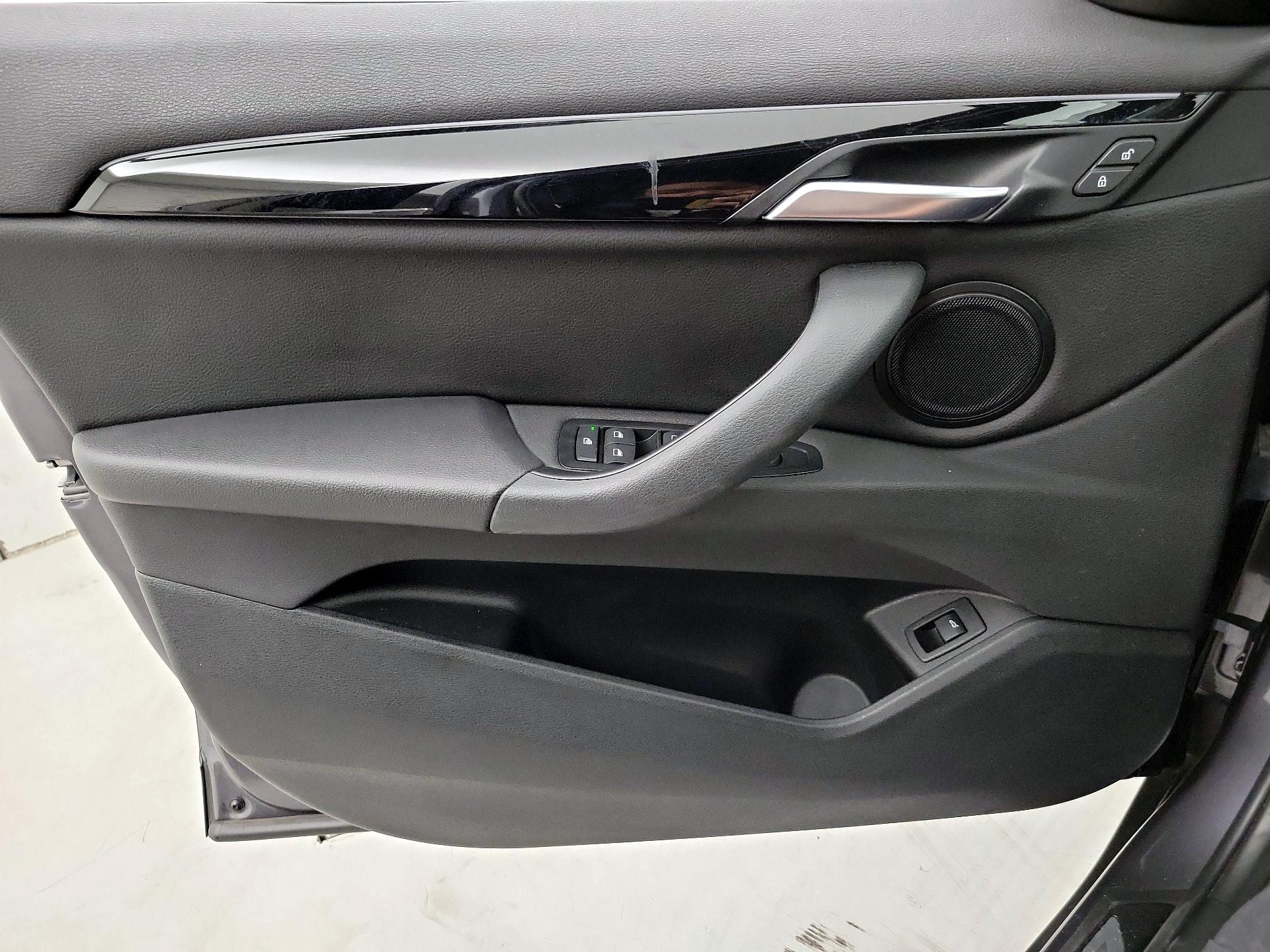 Thumbnail: 2018 BMW X1 - 12