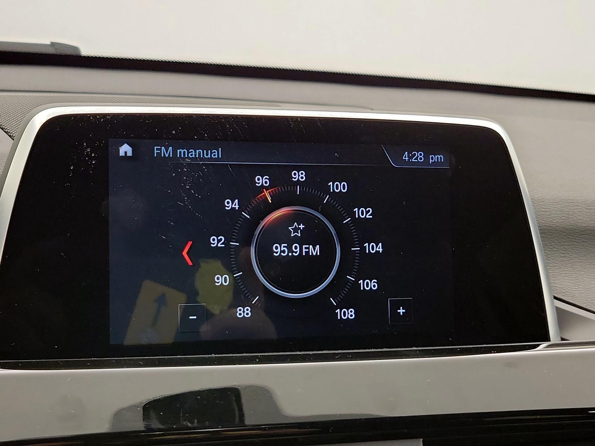 Thumbnail: 2018 BMW X1 - 16