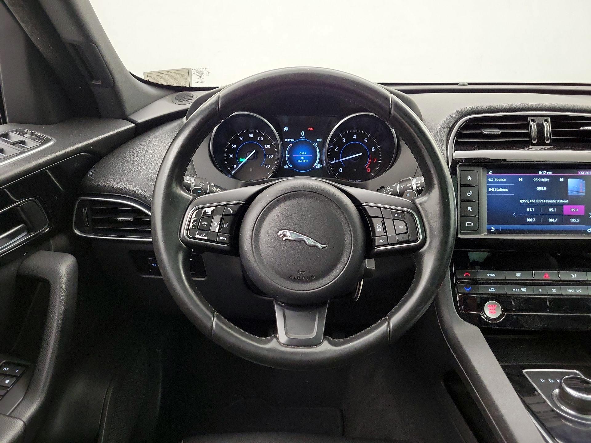 Thumbnail: 2018 Jaguar F-Pace - 10