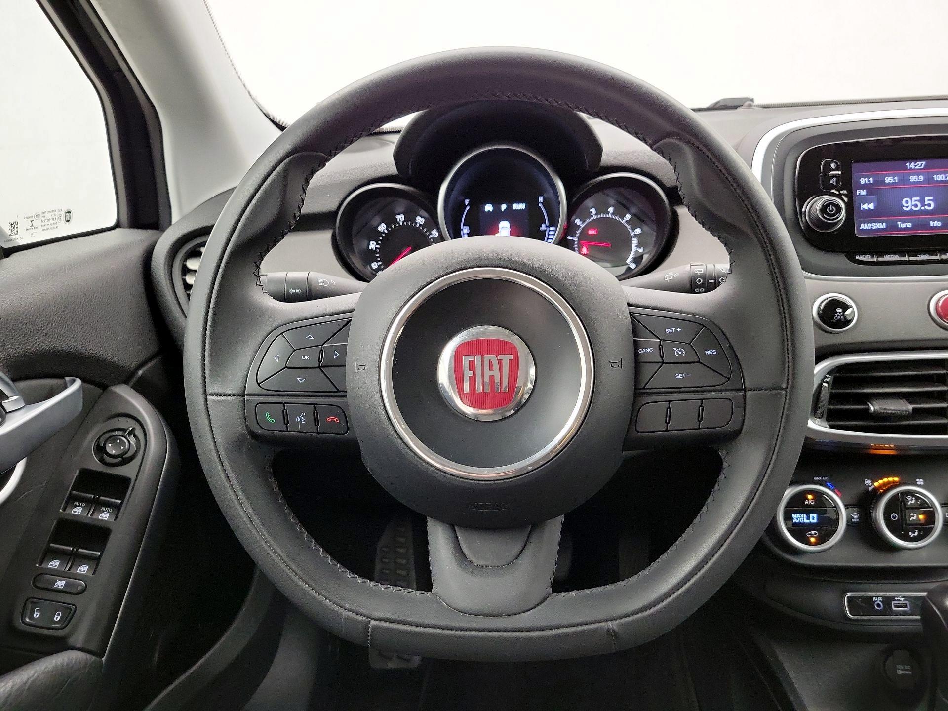 Thumbnail: 2017 Fiat 500X - 10