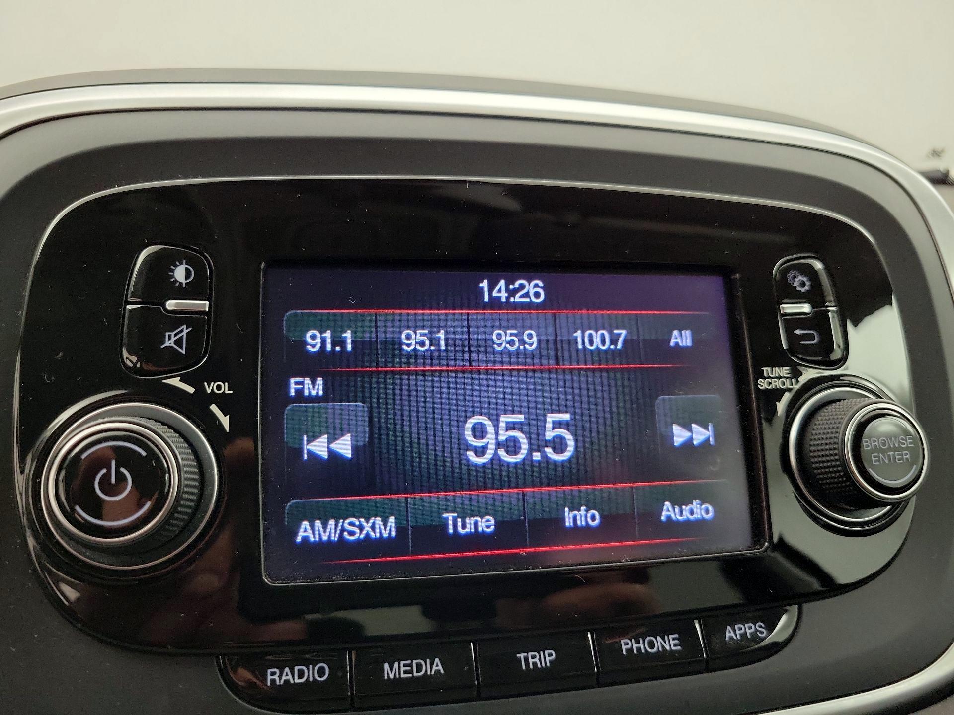 Thumbnail: 2017 Fiat 500X - 15