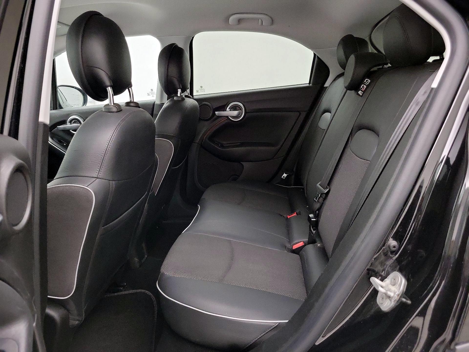 Thumbnail: 2017 Fiat 500X - 19