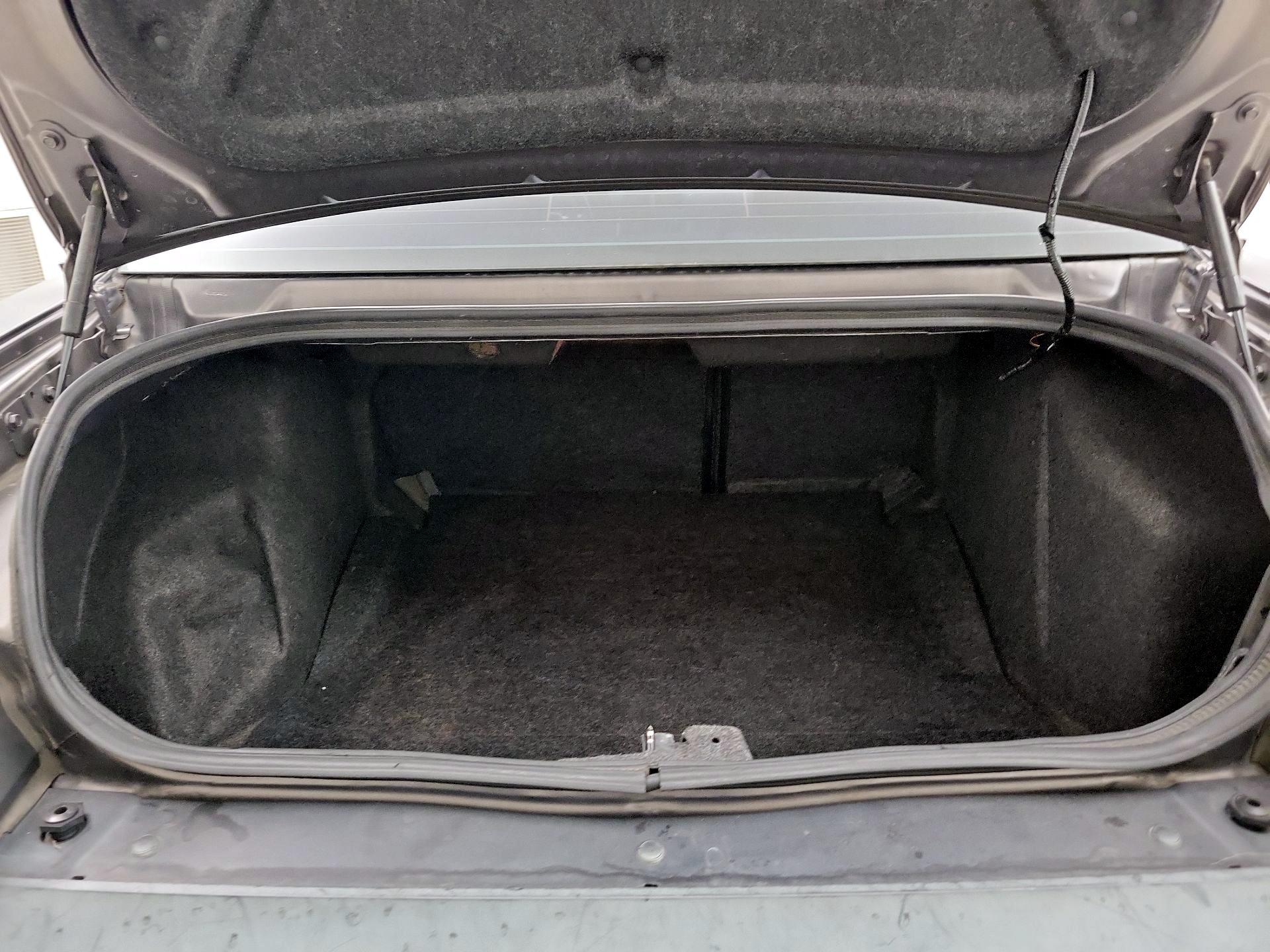 Thumbnail: 2014 Dodge Challenger - 20