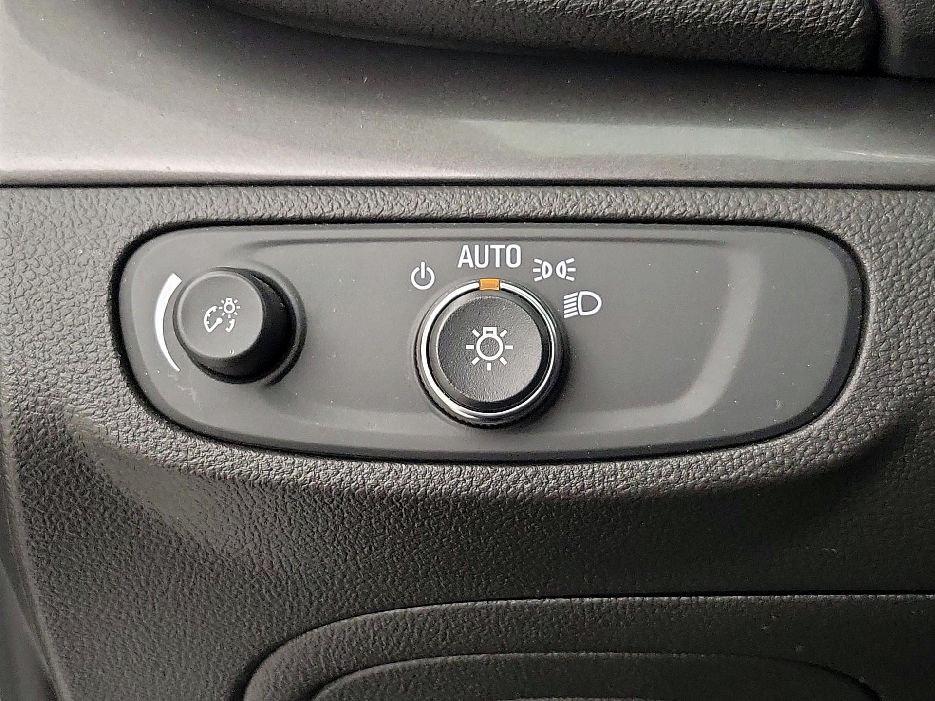 Thumbnail: 2019 Buick Encore - 13