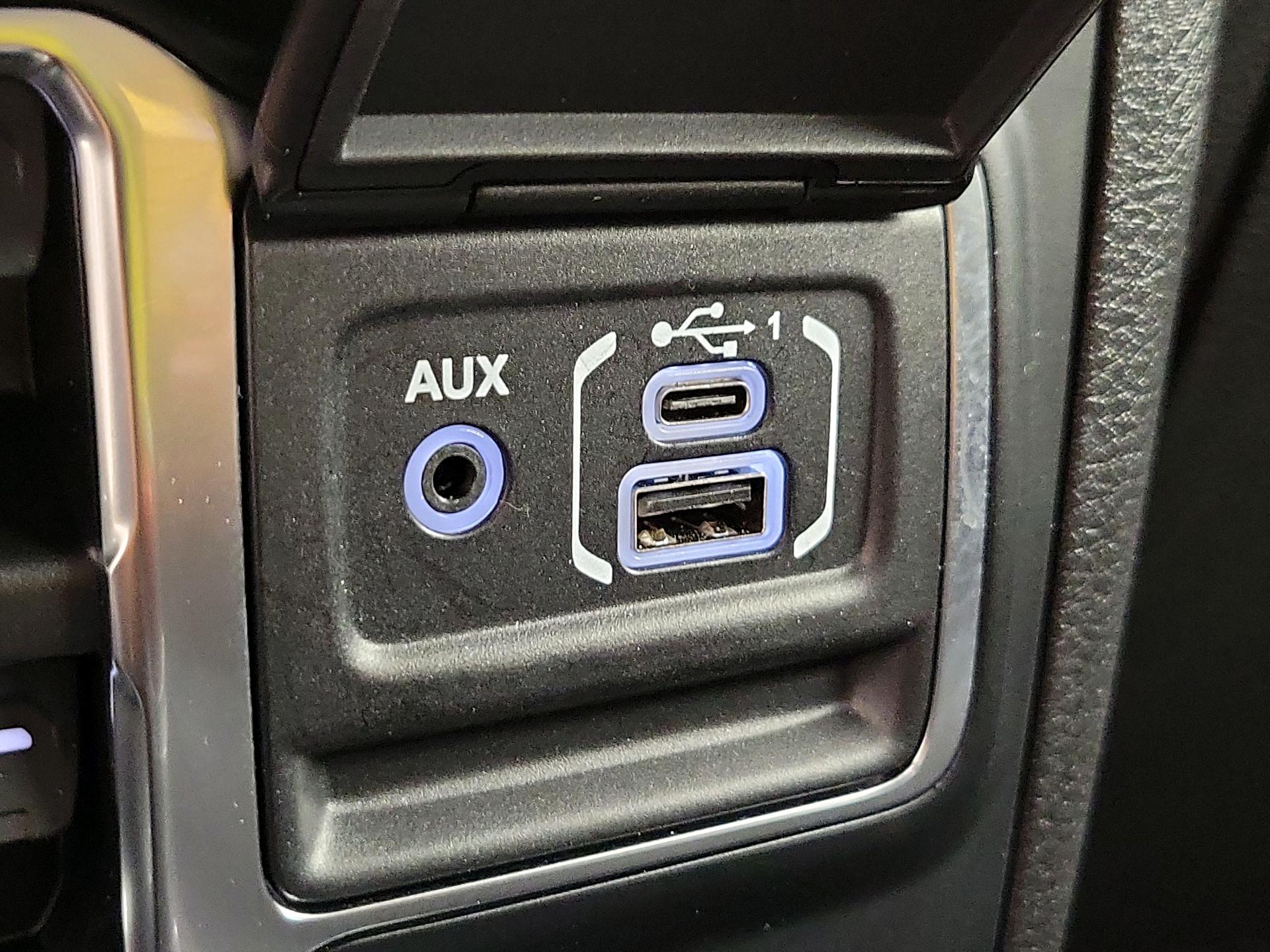 Thumbnail: 2024 Jeep Wrangler - 19