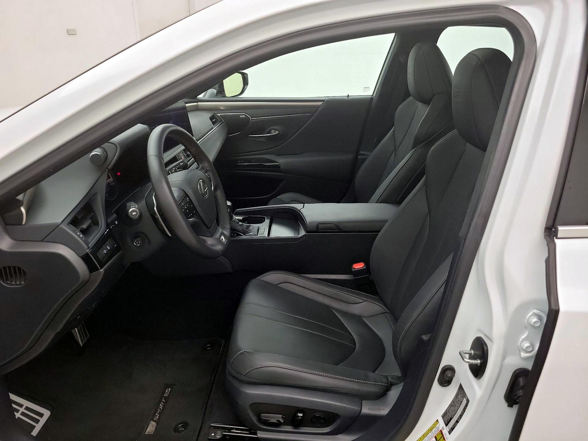 Thumbnail: 2023 Lexus ES - 11