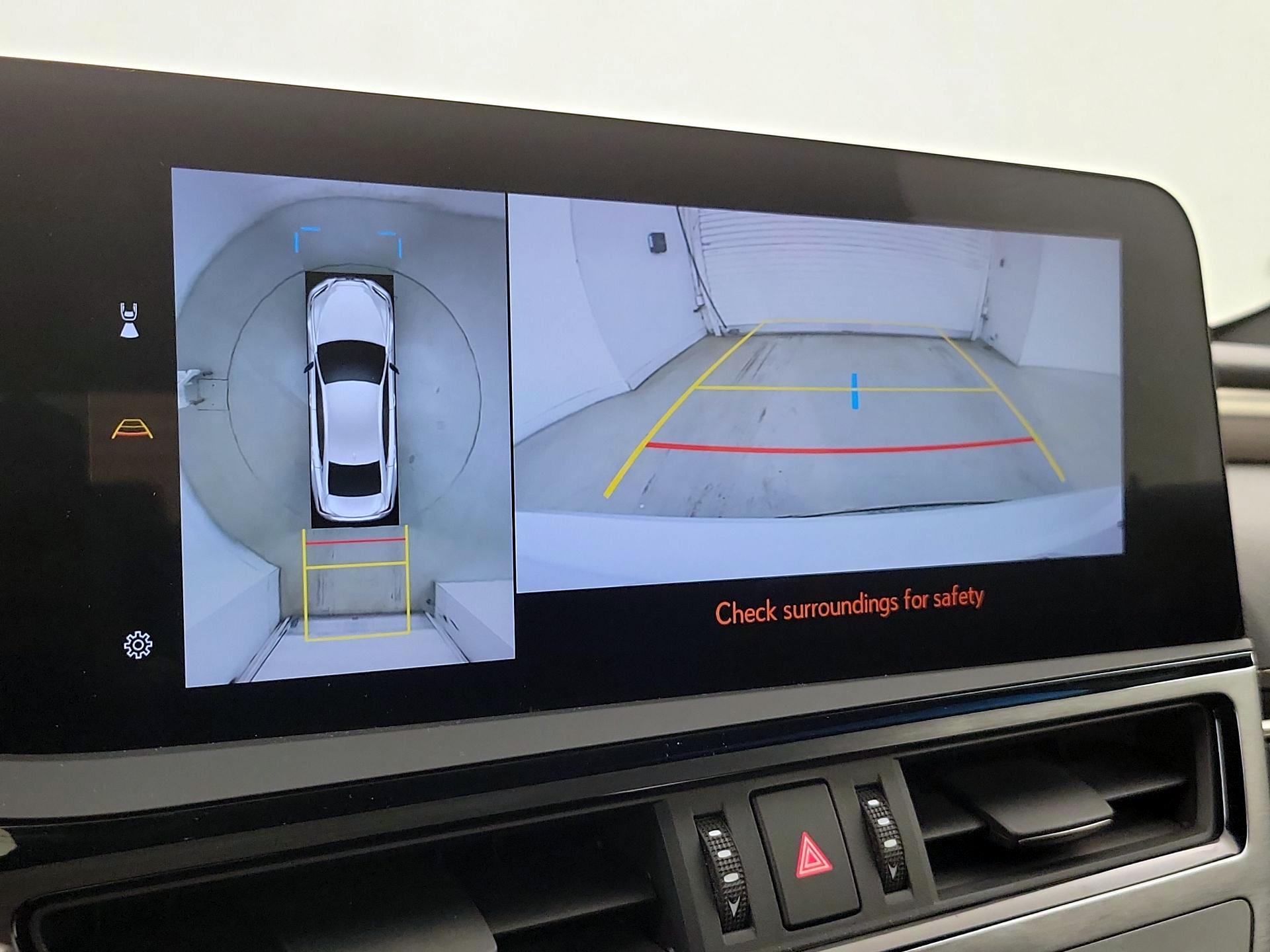 Thumbnail: 2023 Lexus ES - 14