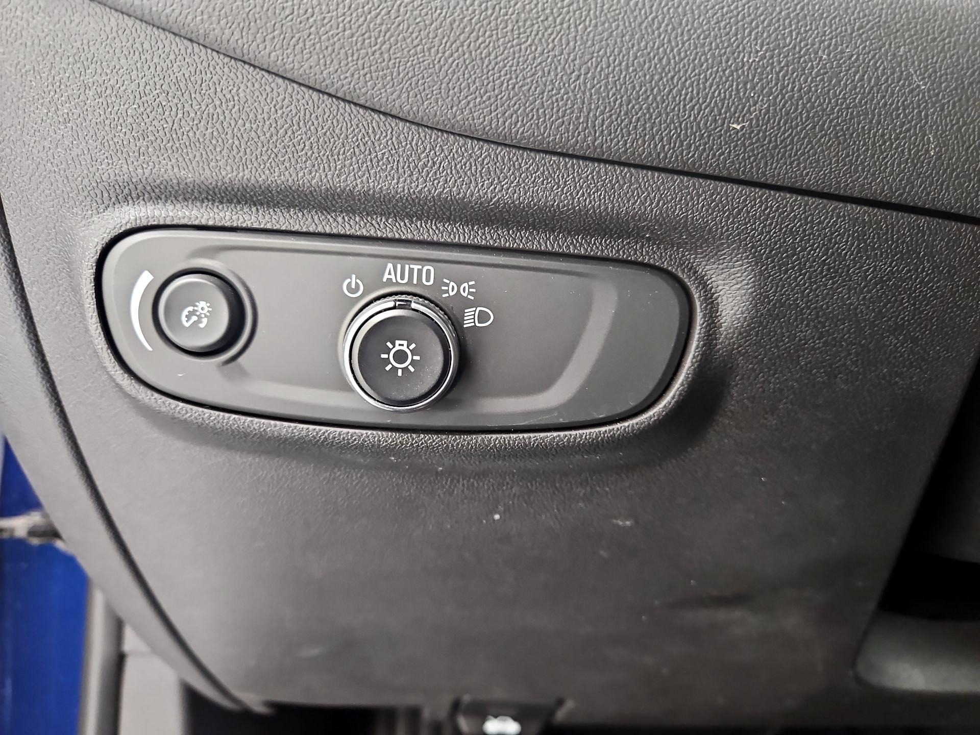 Thumbnail: 2023 Chevrolet Equinox - 13