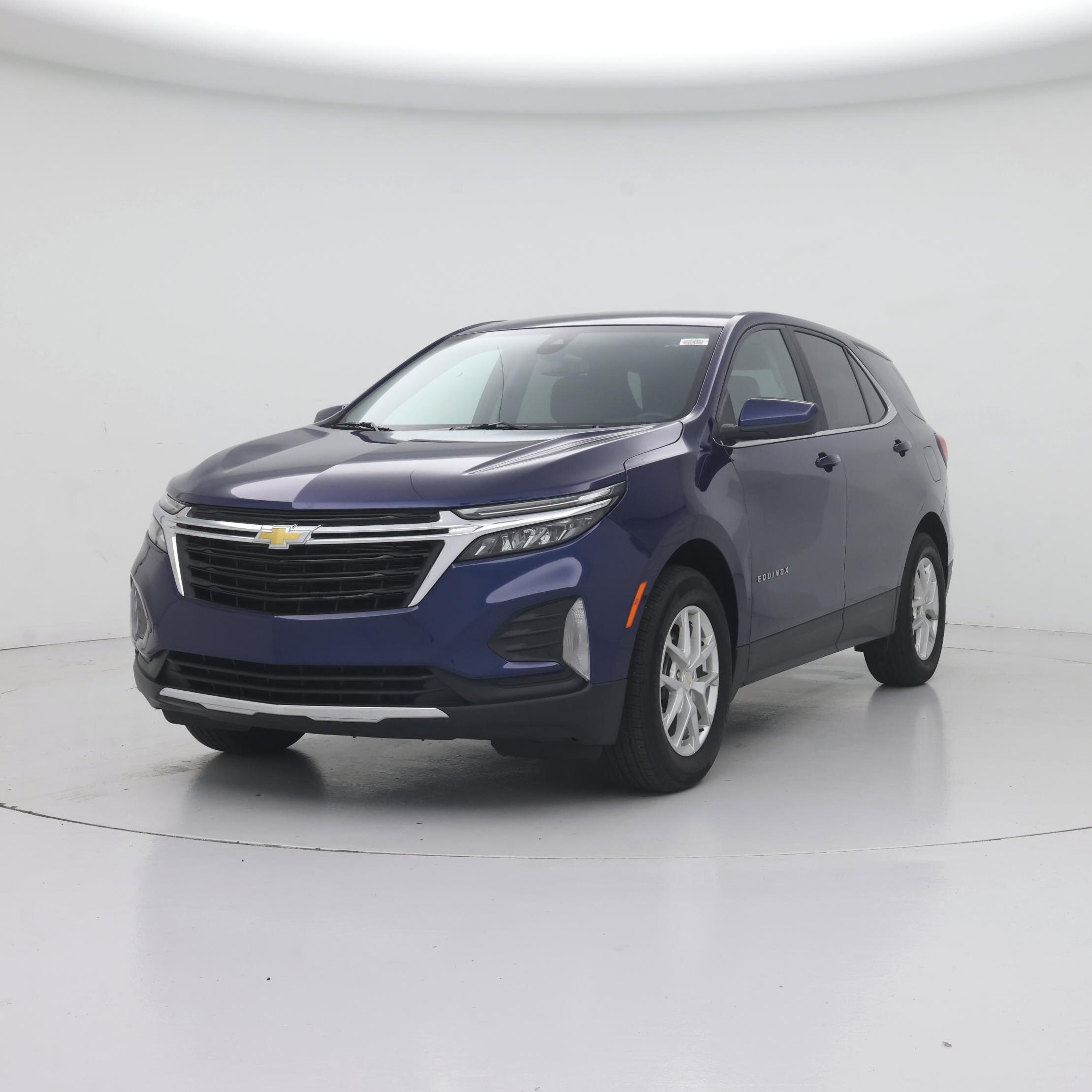 Thumbnail: 2023 Chevrolet Equinox - 4