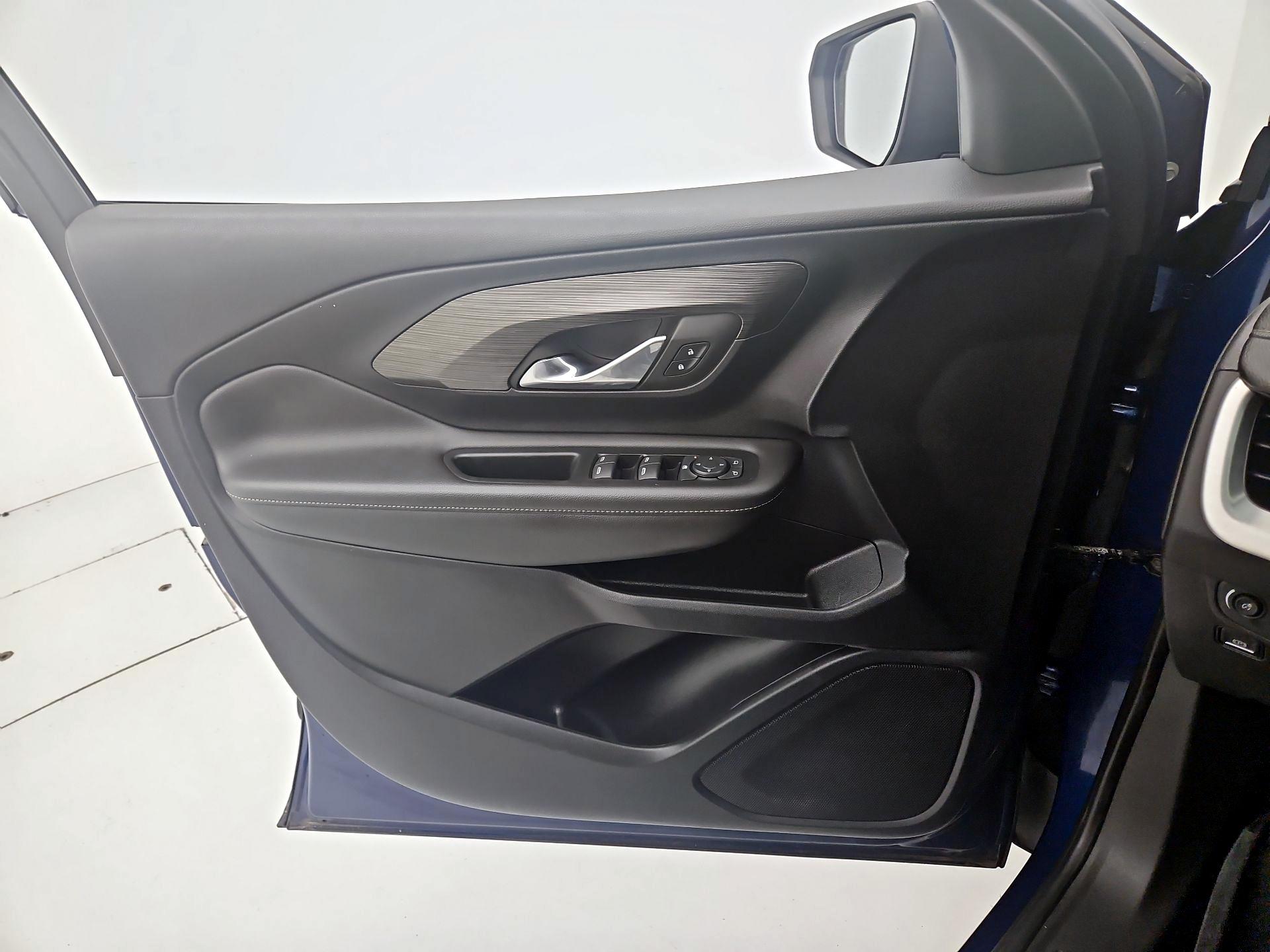 Thumbnail: 2023 GMC Terrain - 12