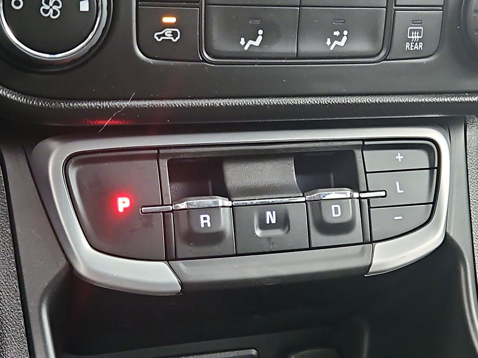 Thumbnail: 2023 GMC Terrain - 17