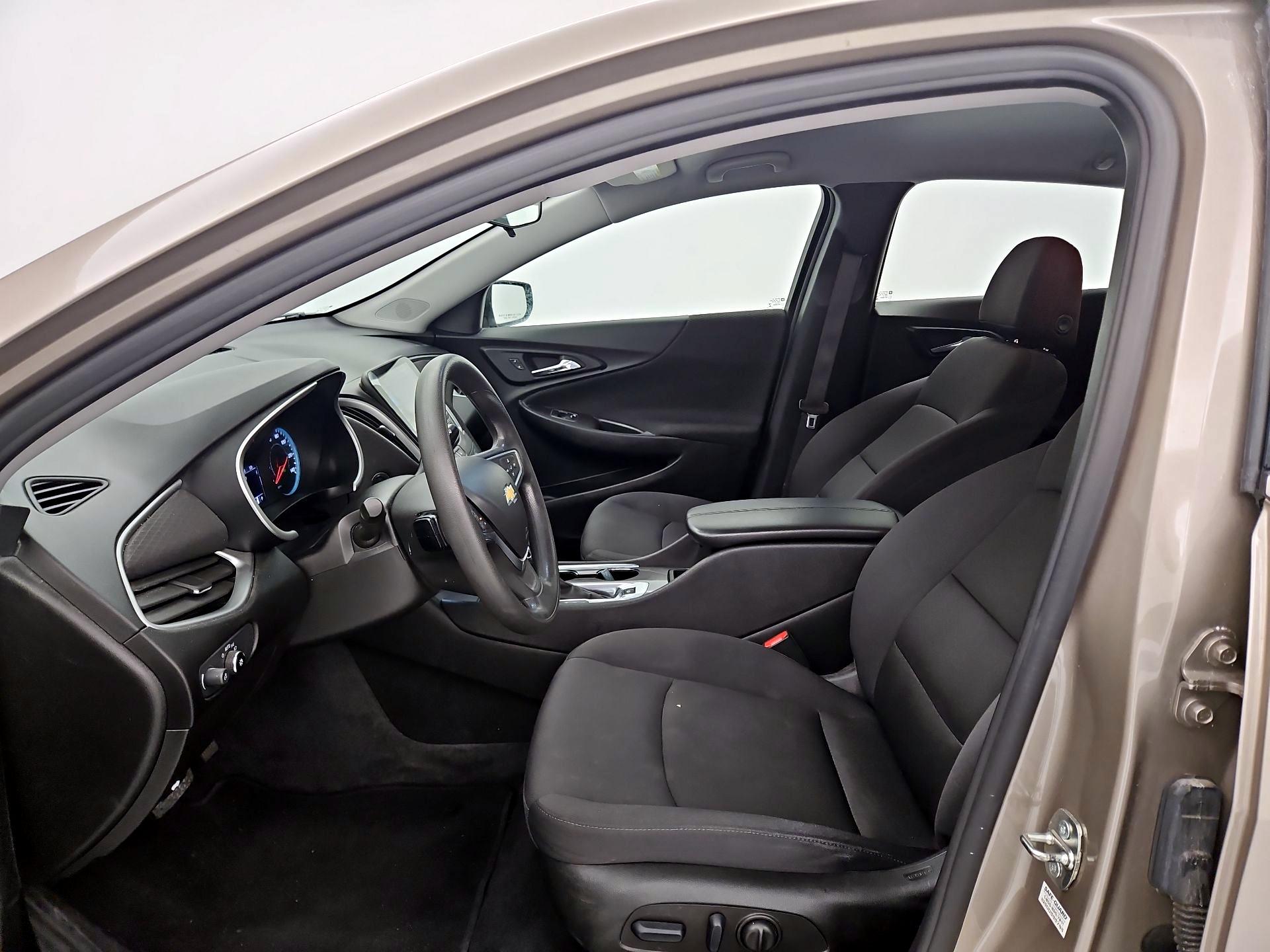 Thumbnail: 2023 Chevrolet Malibu - 11