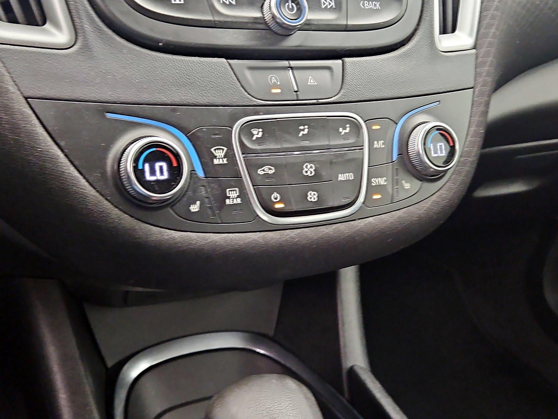 Thumbnail: 2023 Chevrolet Malibu - 16