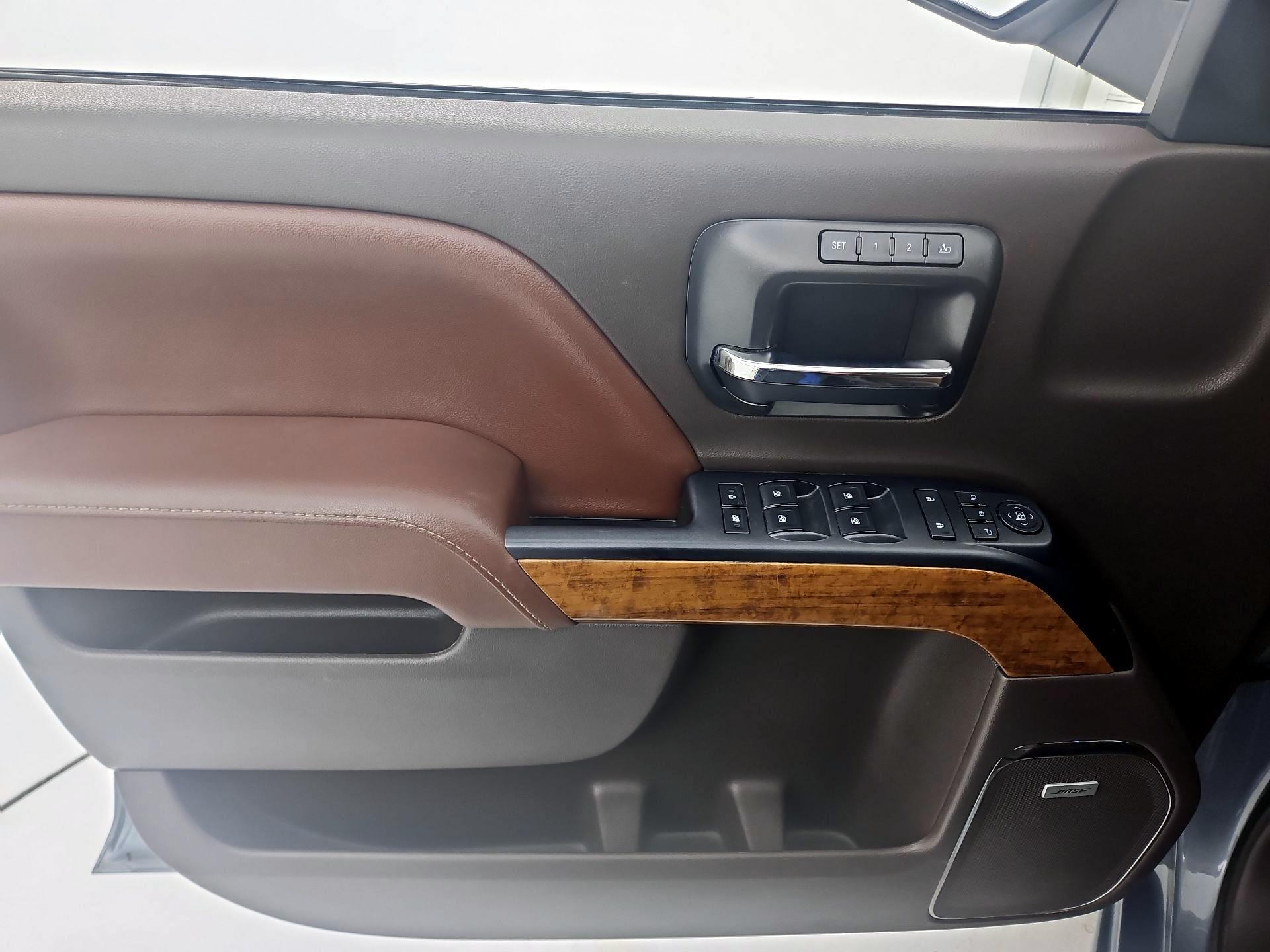 Thumbnail: 2016 Chevrolet Silverado 1500 - 12