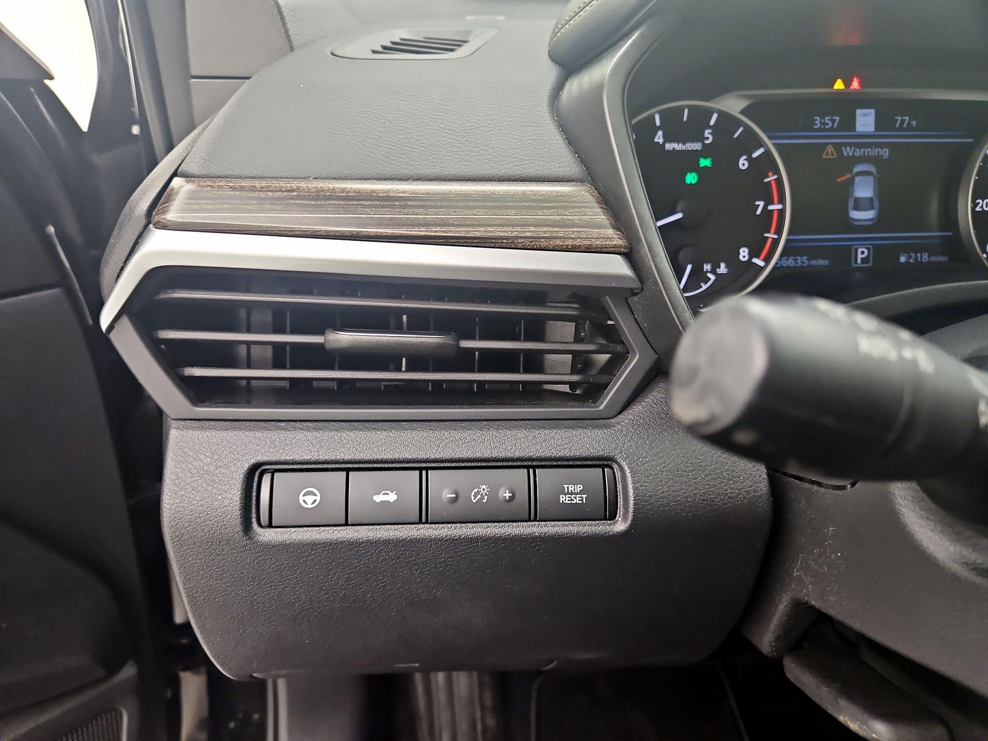 Thumbnail: 2019 Nissan Altima - 13