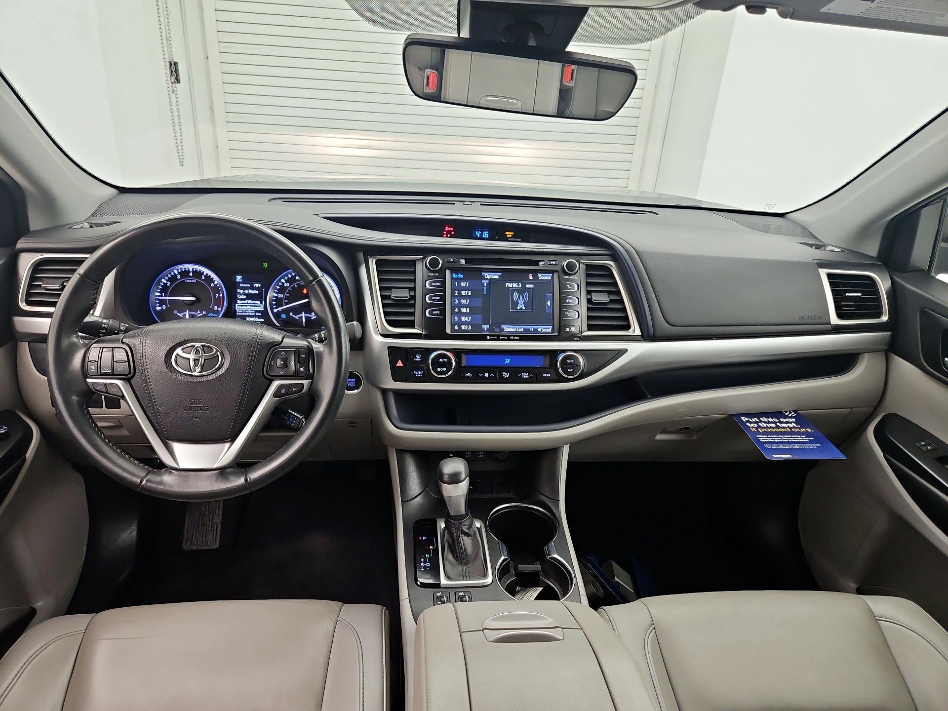 Thumbnail: 2019 Toyota Highlander - 9
