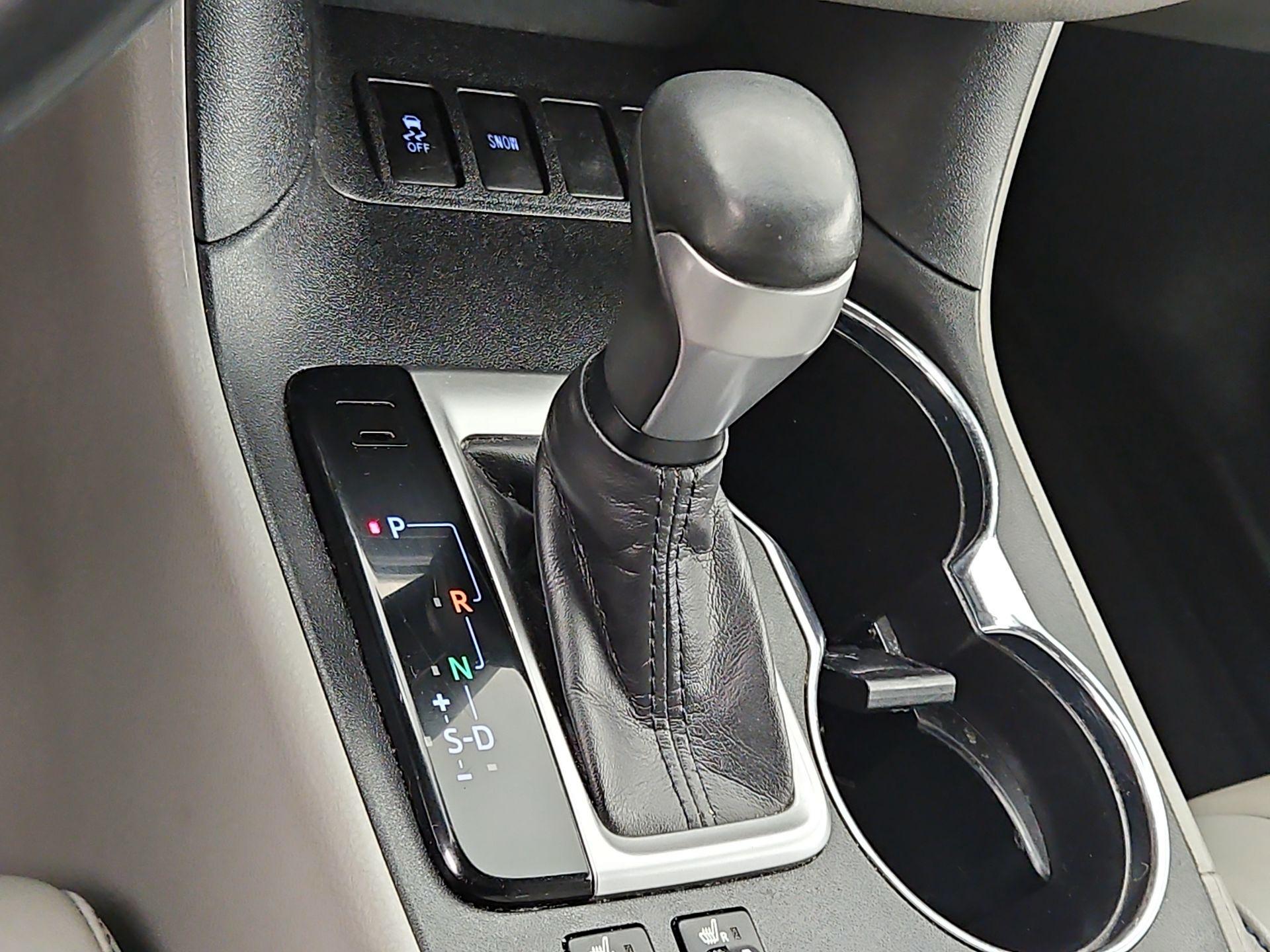 Thumbnail: 2019 Toyota Highlander - 17