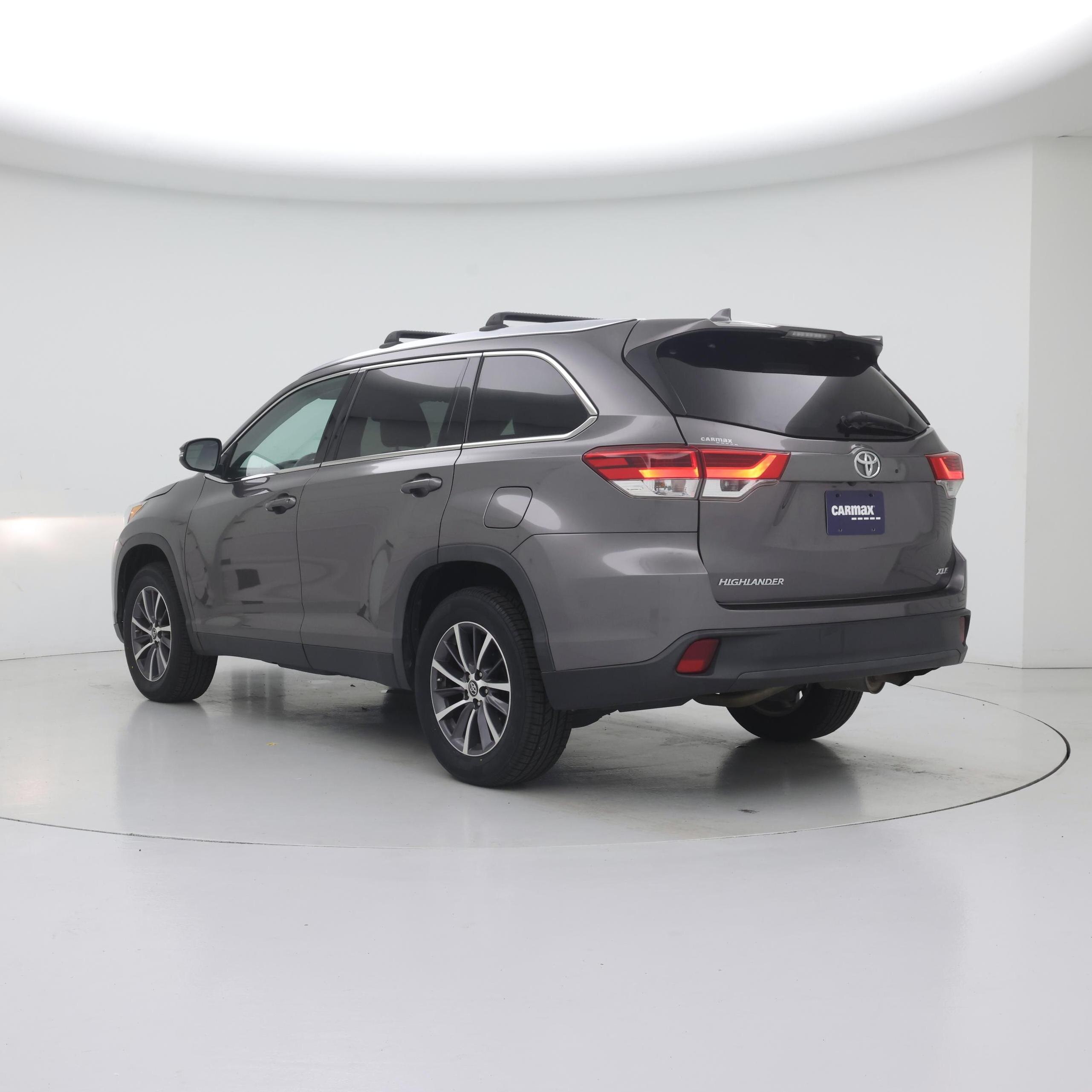 Thumbnail: 2019 Toyota Highlander - 2