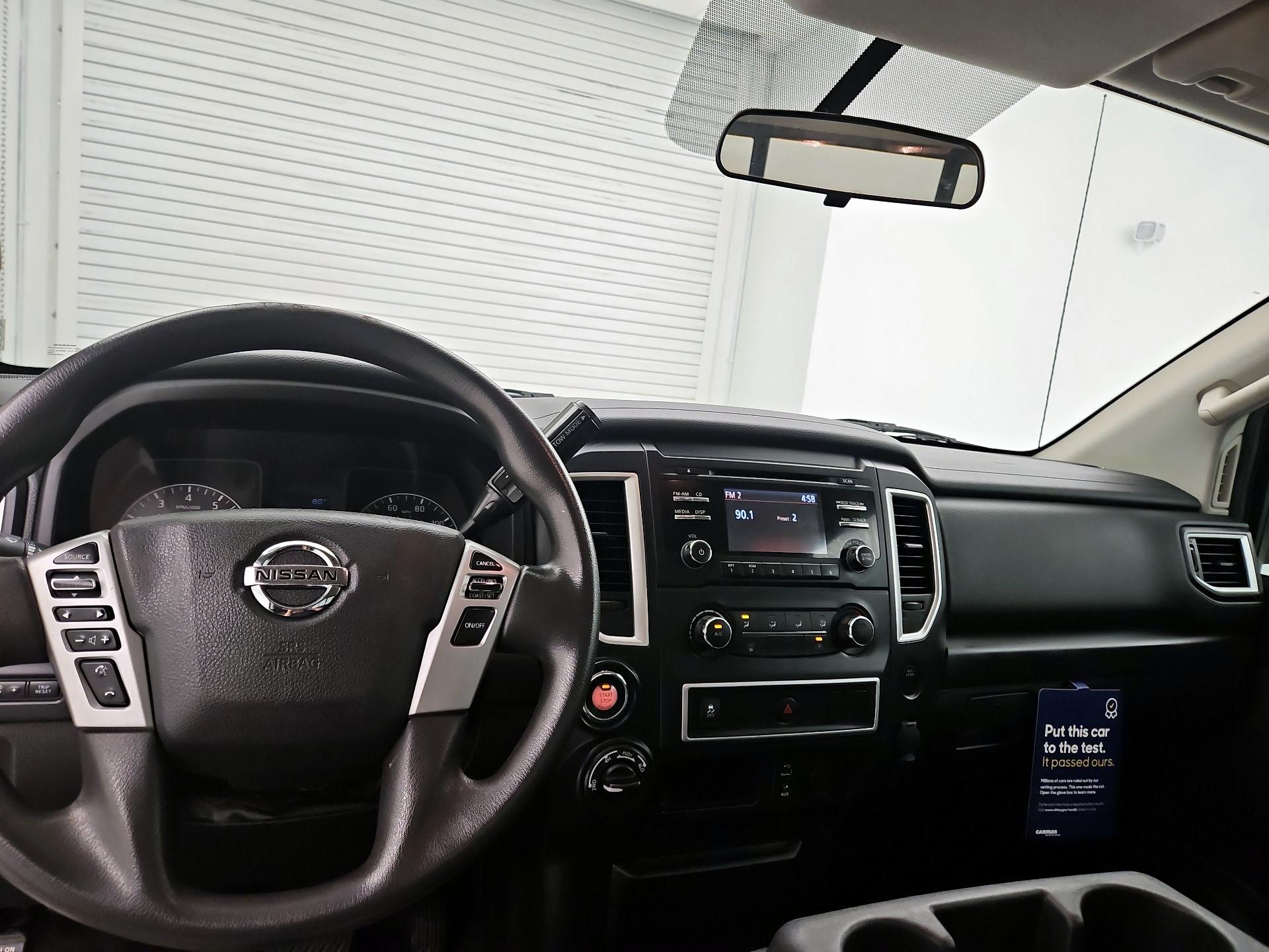 Thumbnail: 2017 Nissan Titan - 9