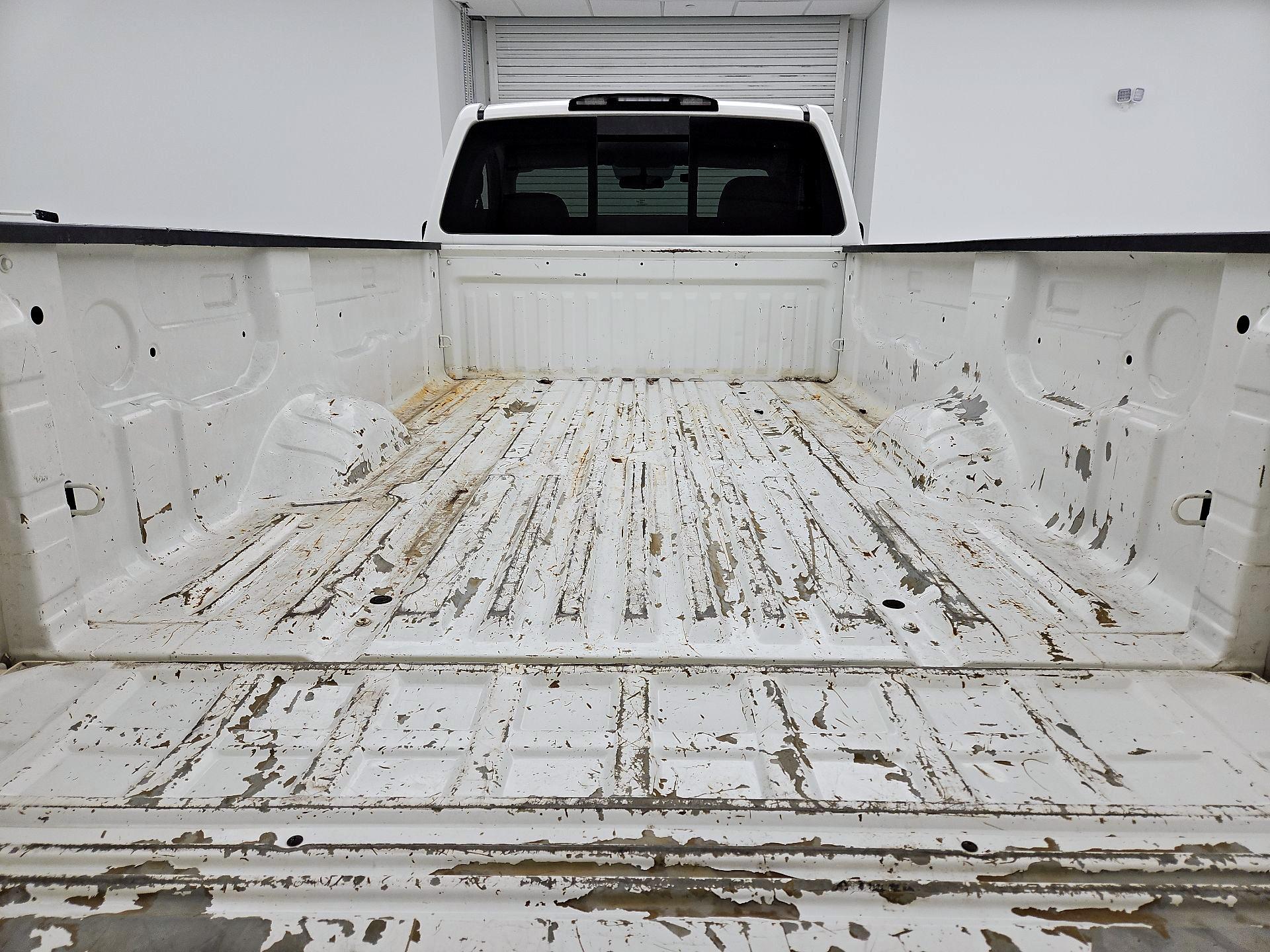 Thumbnail: 2017 Nissan Titan - 18