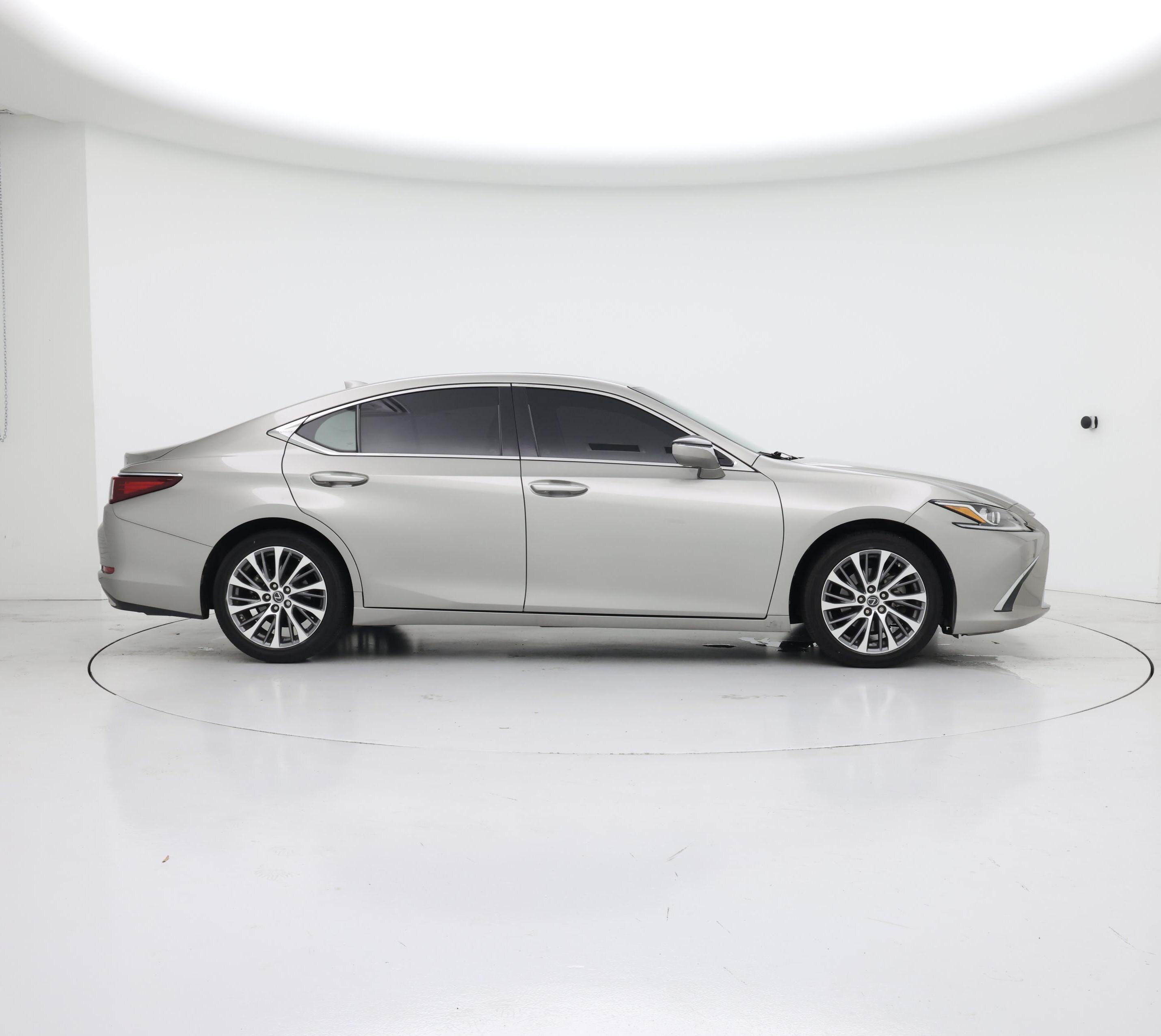 Thumbnail: 2019 Lexus ES - 7
