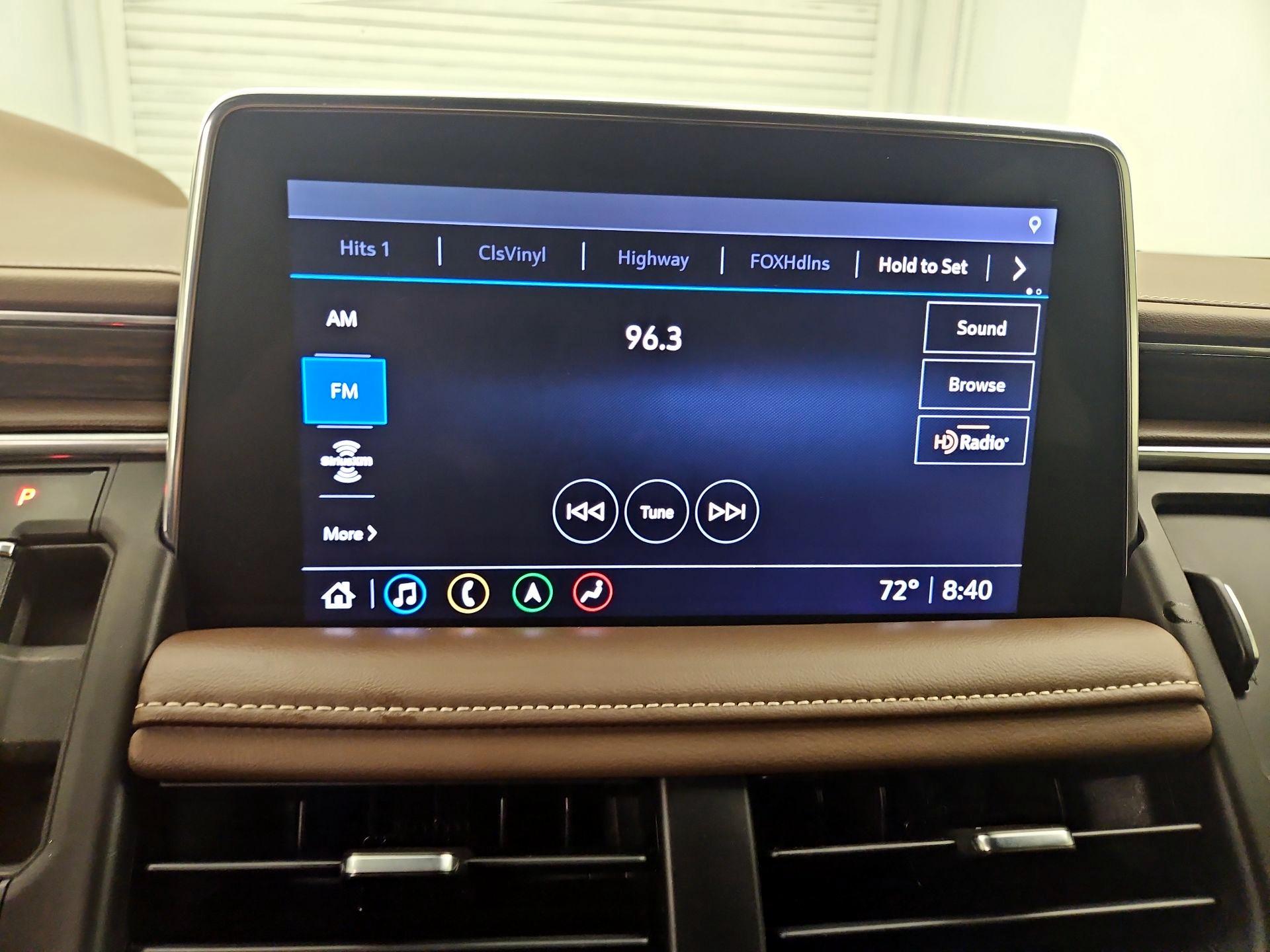 Thumbnail: 2021 Chevrolet Suburban - 16