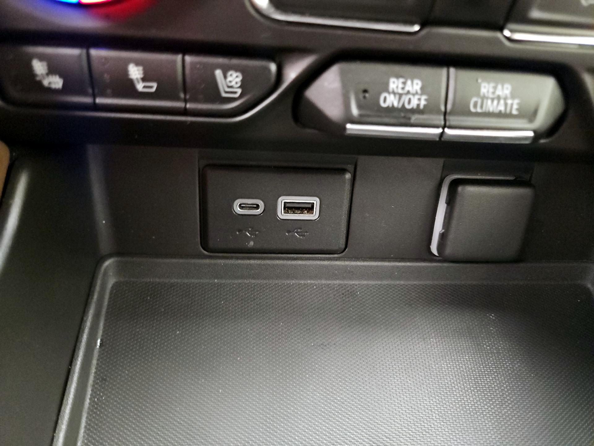 Thumbnail: 2021 Chevrolet Suburban - 19