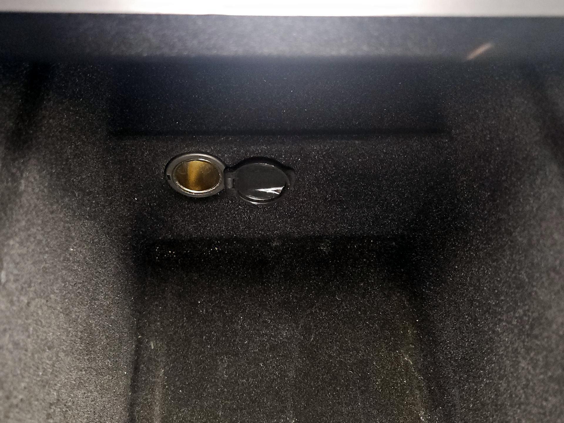 Thumbnail: 2025 Tesla Model 3 - 18