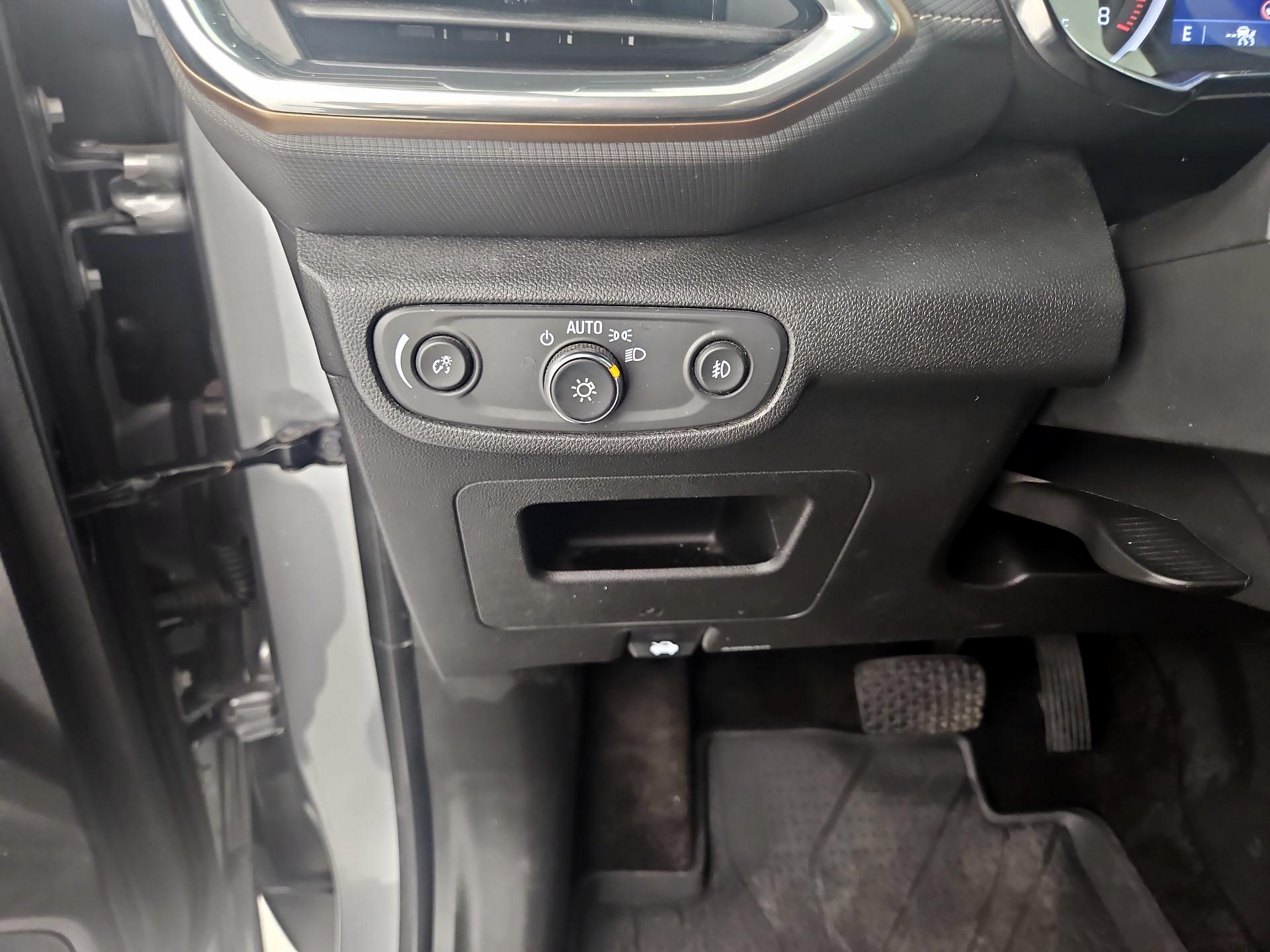 Thumbnail: 2023 Chevrolet TrailBlazer - 13