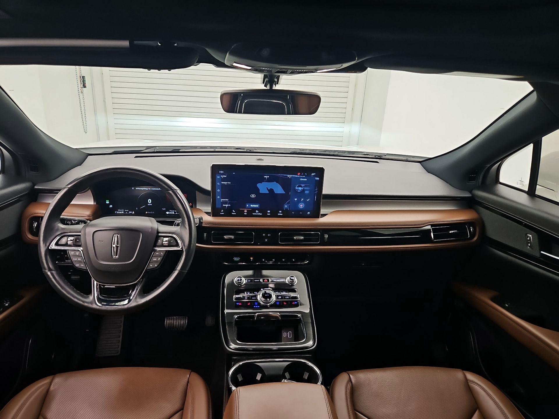 Thumbnail: 2023 Lincoln Nautilus - 9