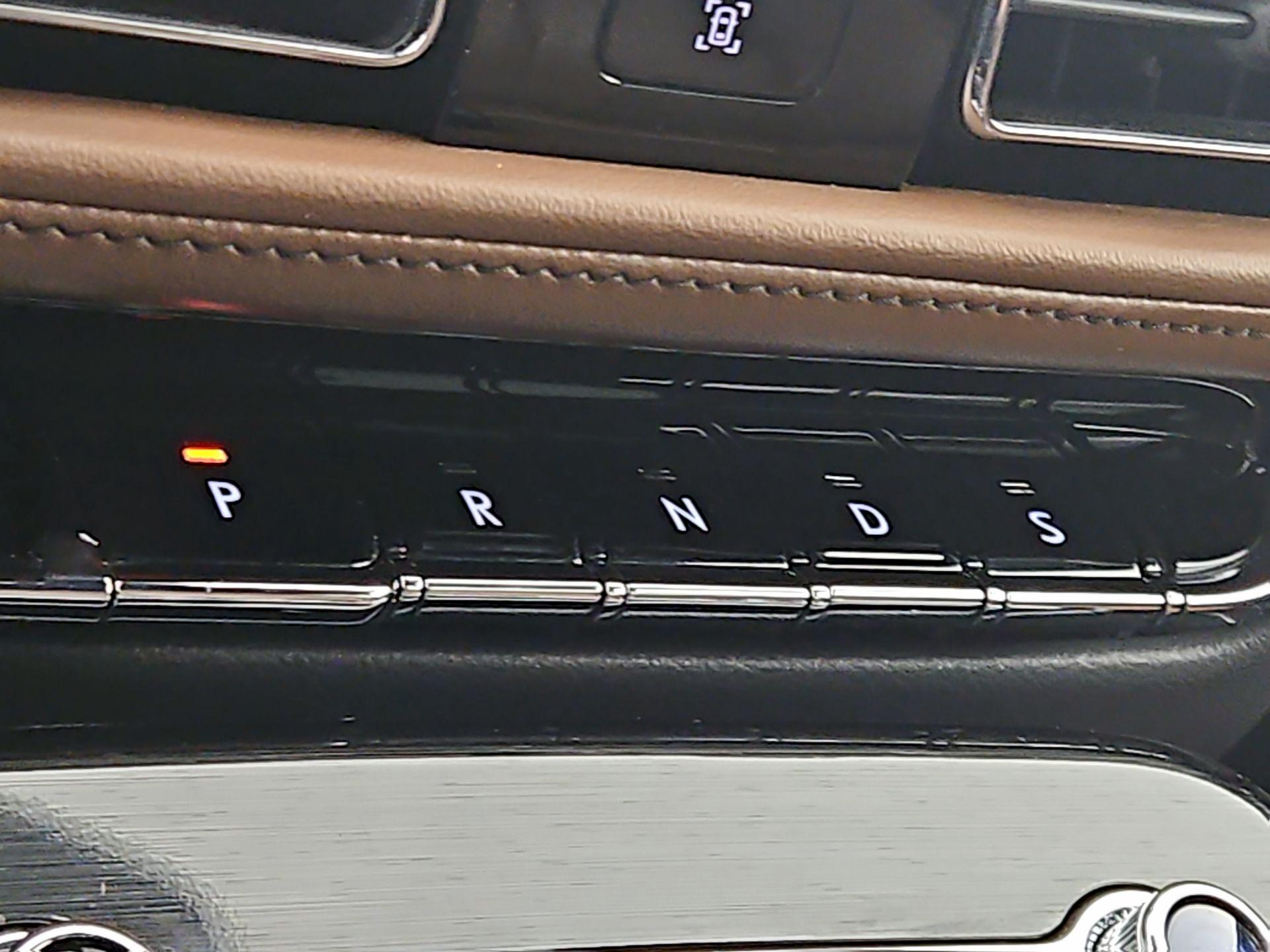 Thumbnail: 2023 Lincoln Nautilus - 18