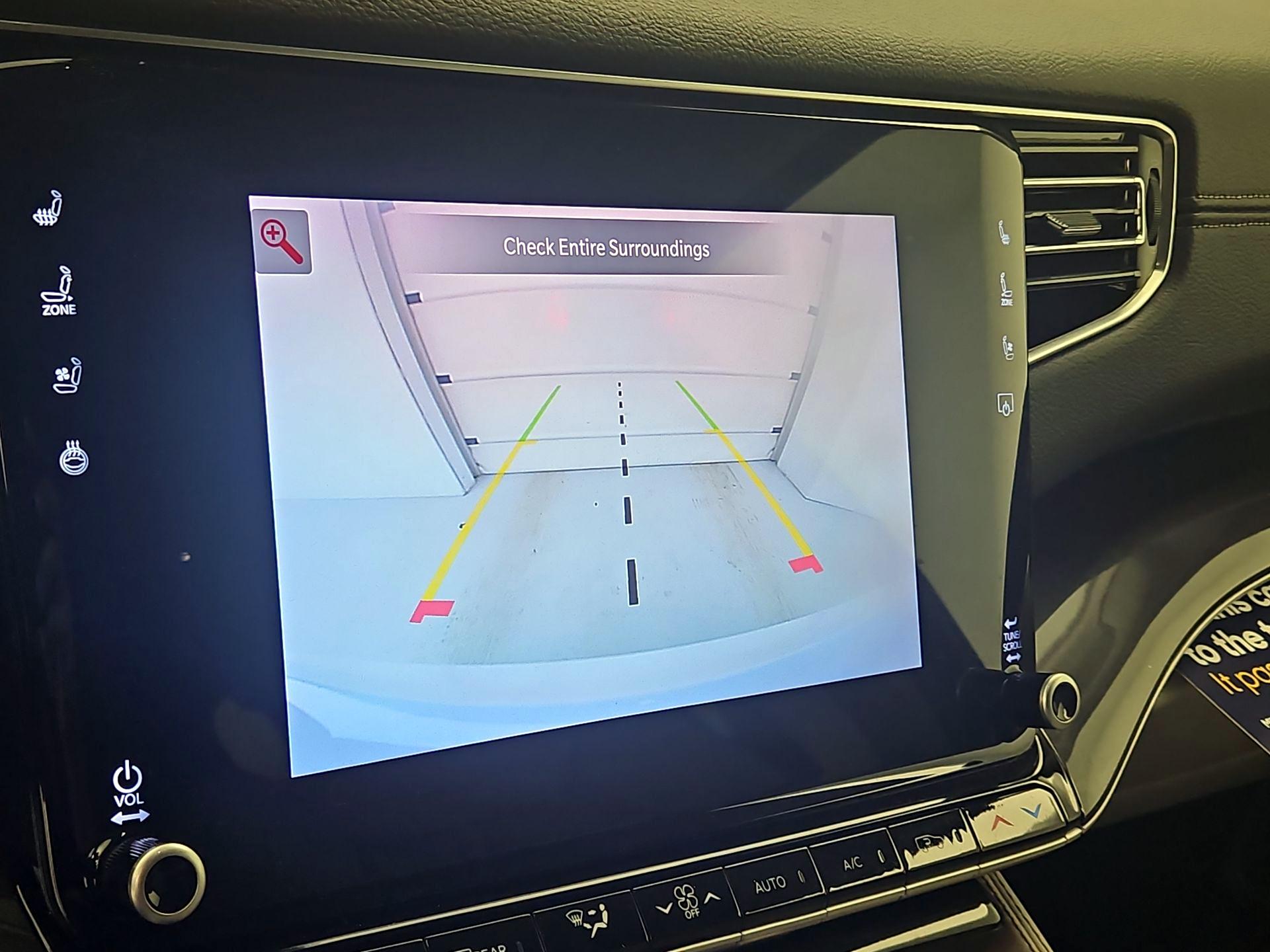 Thumbnail: 2024 Jeep Wagoneer - 15