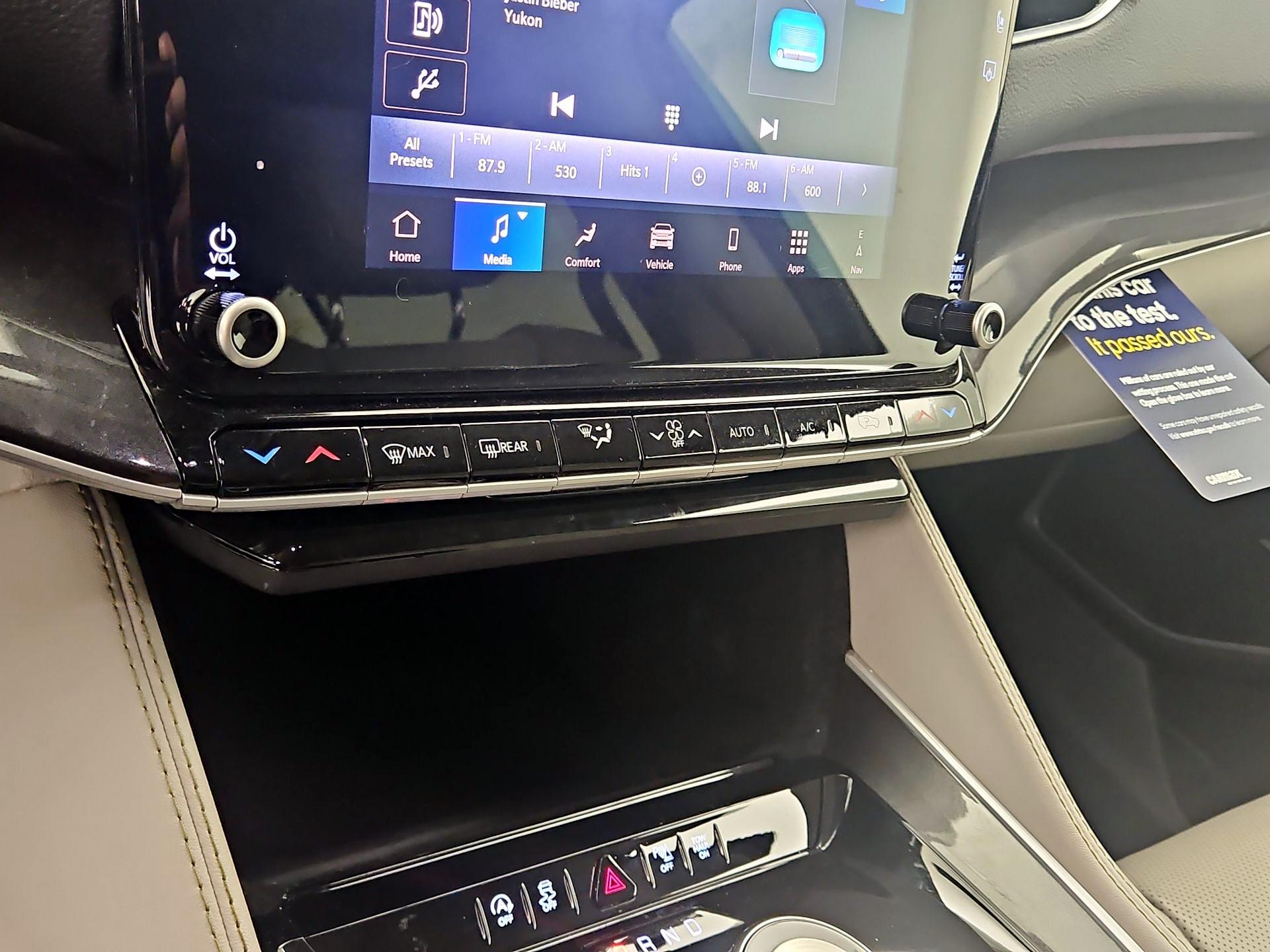 Thumbnail: 2024 Jeep Wagoneer - 17