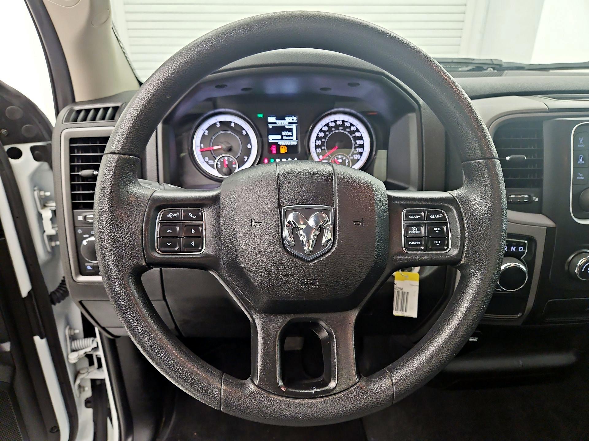 Thumbnail: 2023 RAM 1500 Classic - 10