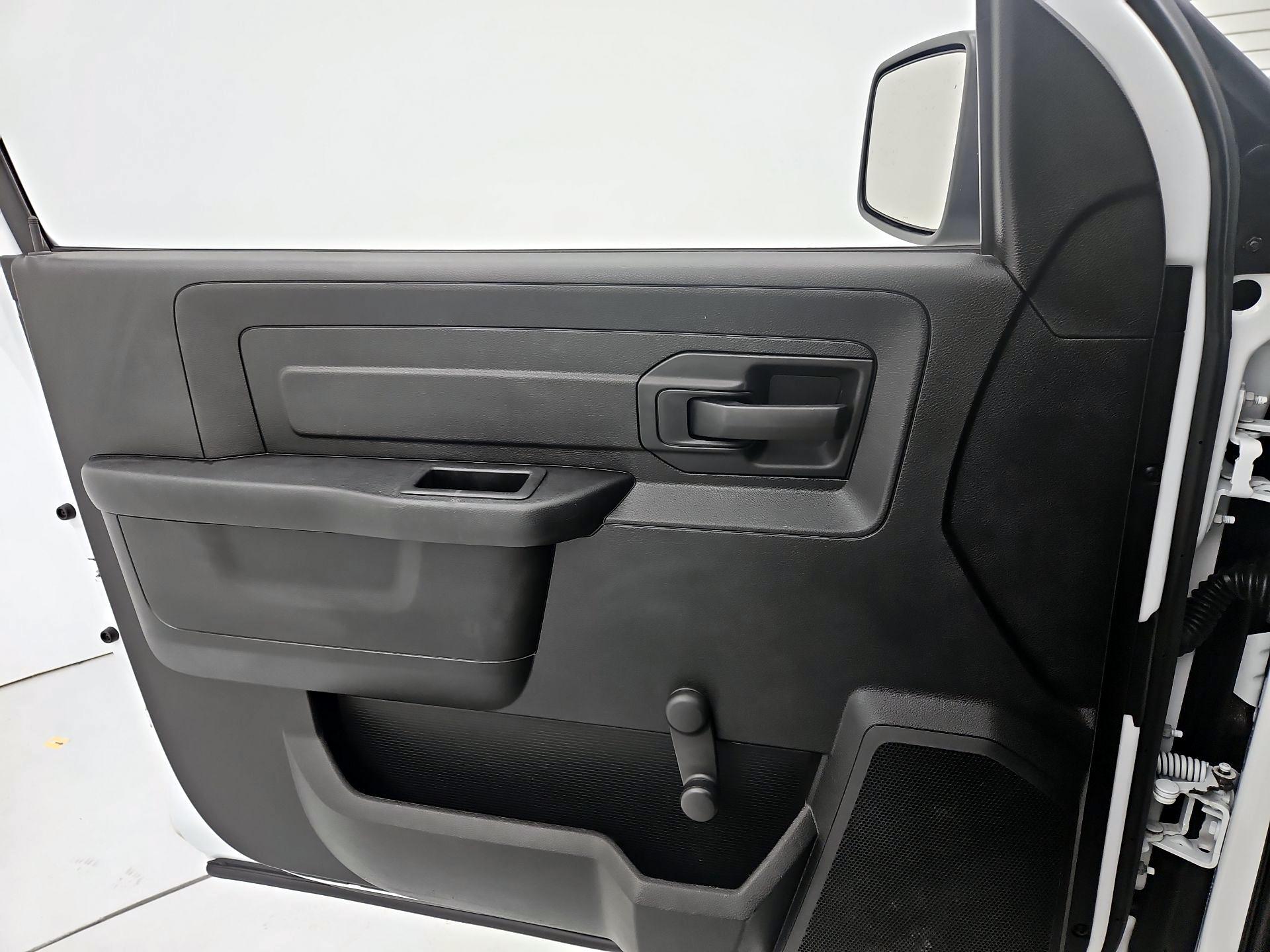 Thumbnail: 2023 RAM 1500 Classic - 12