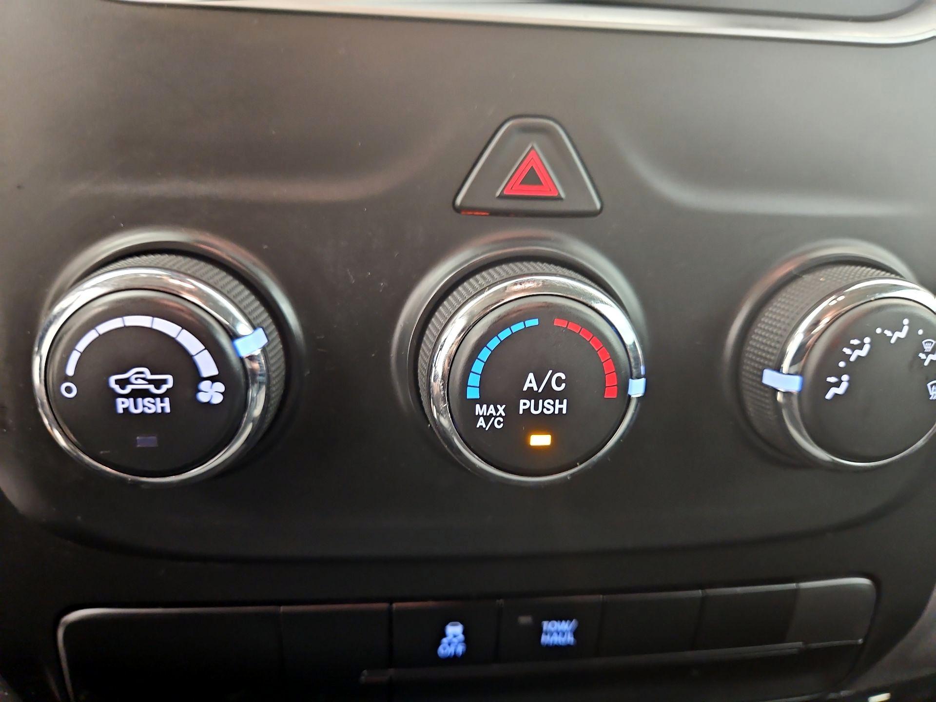 Thumbnail: 2023 RAM 1500 Classic - 16