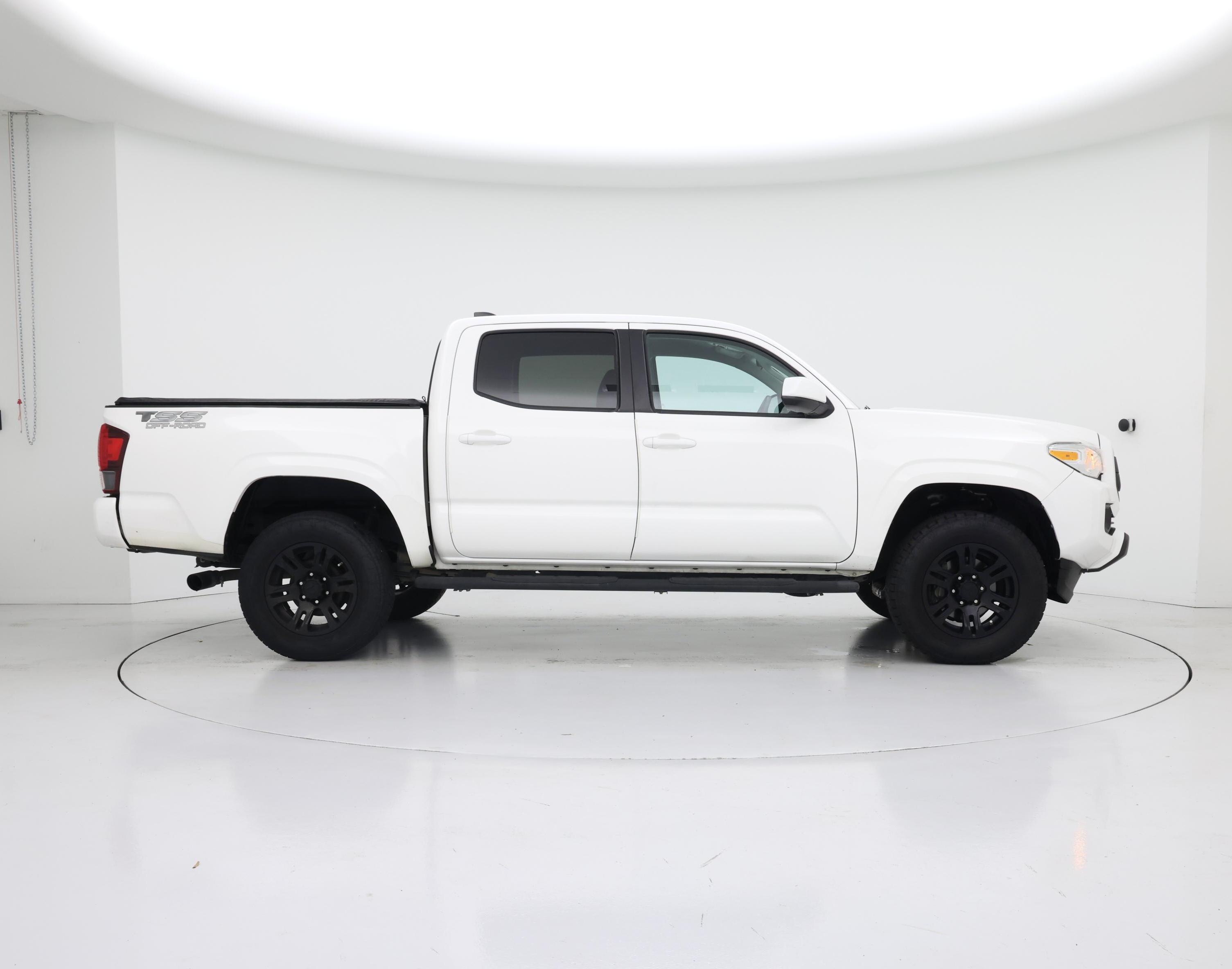 Thumbnail: 2021 Toyota Tacoma - 7