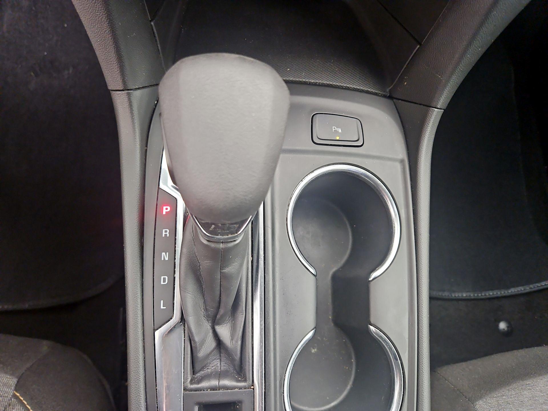 Thumbnail: 2023 Chevrolet Equinox - 18