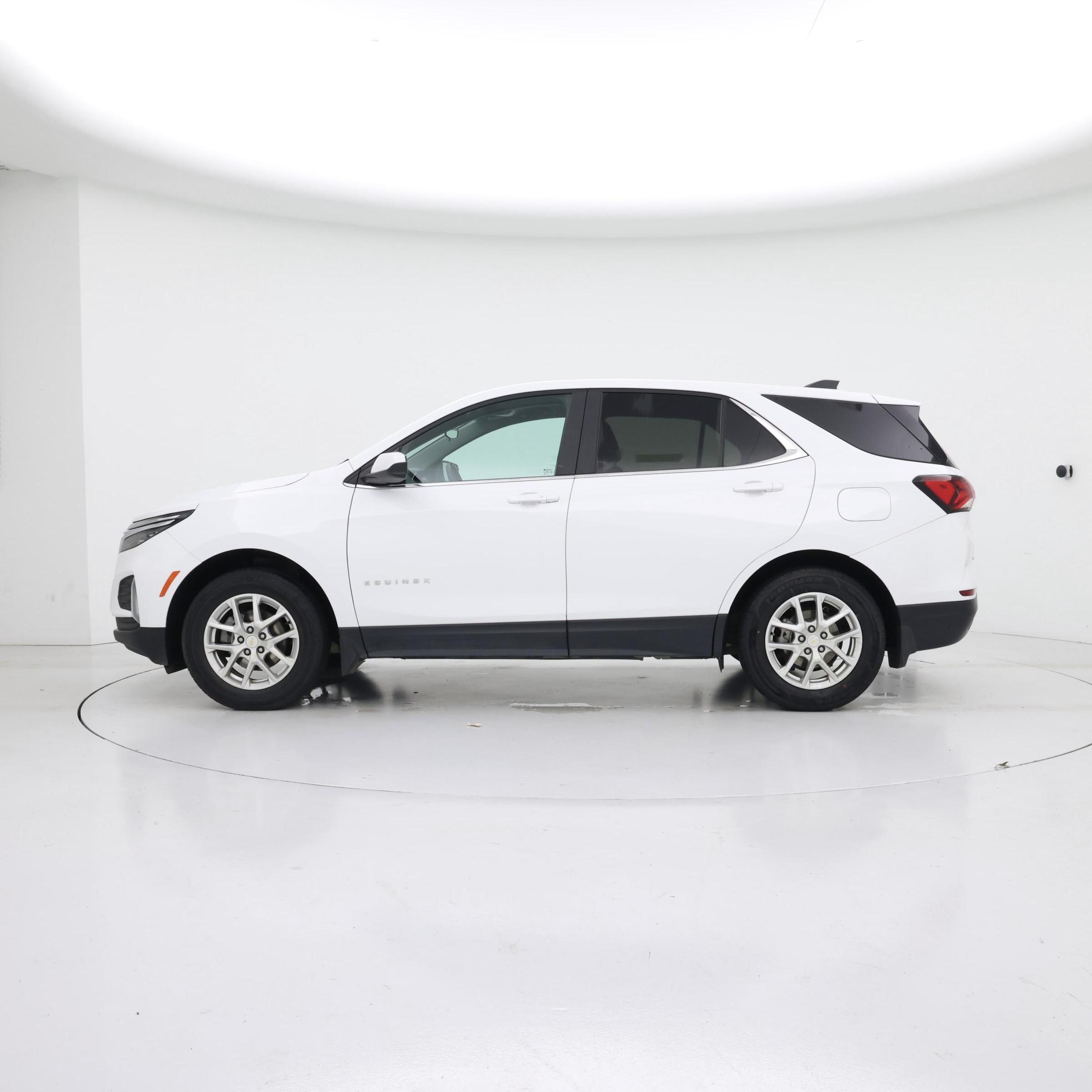 Thumbnail: 2023 Chevrolet Equinox - 3