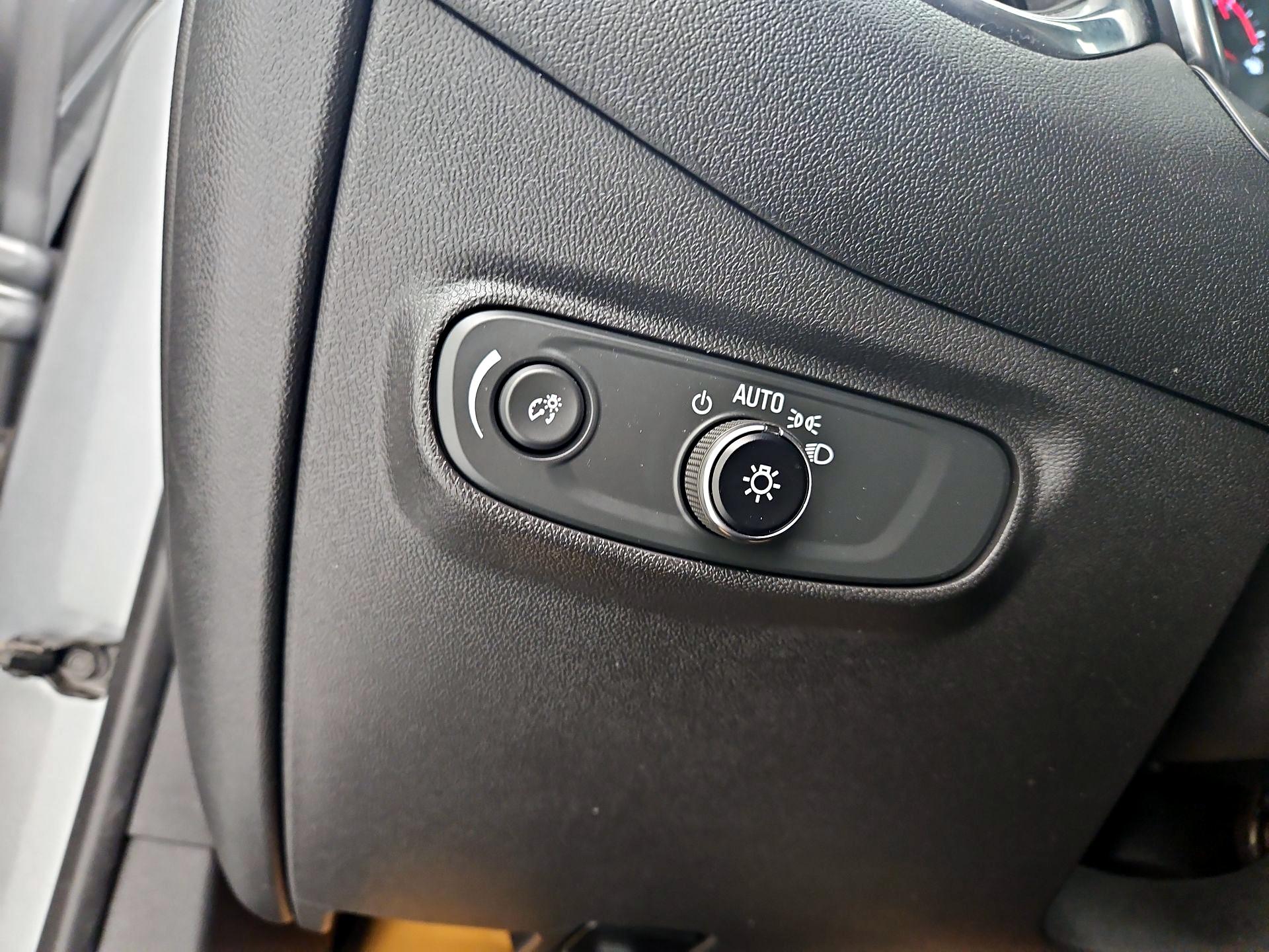 Thumbnail: 2023 Chevrolet Equinox - 13