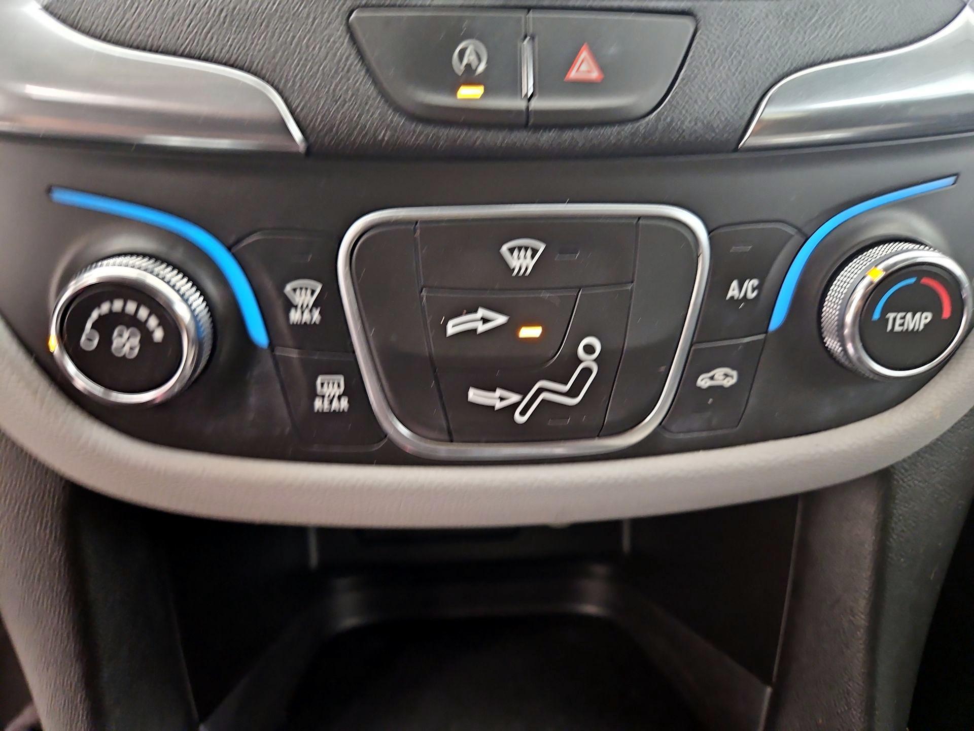 Thumbnail: 2023 Chevrolet Equinox - 16