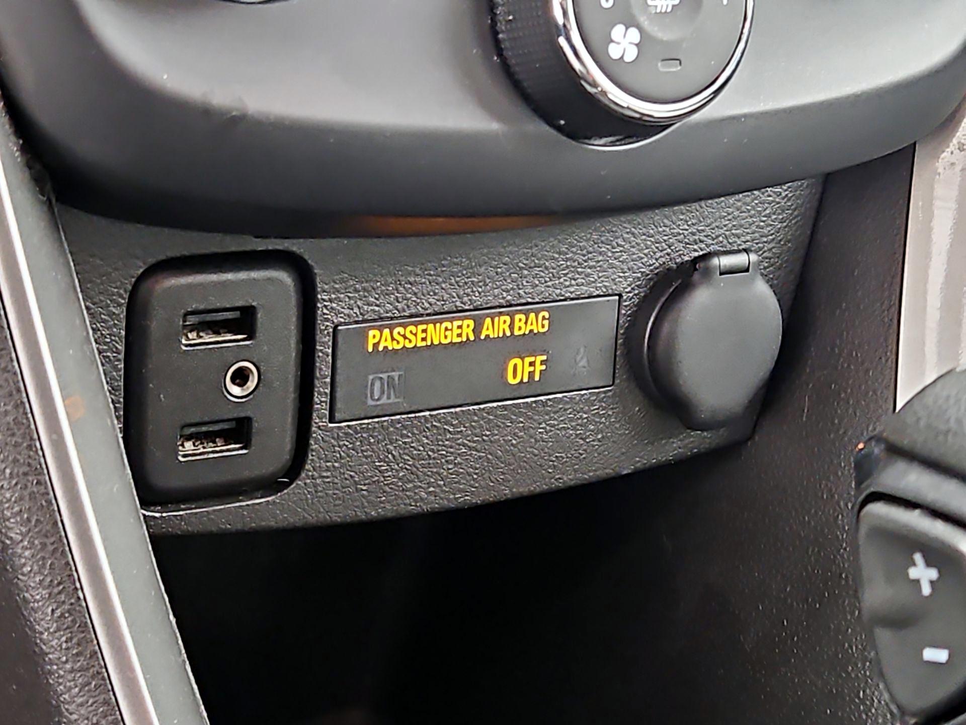 Thumbnail: 2017 Chevrolet Trax - 18