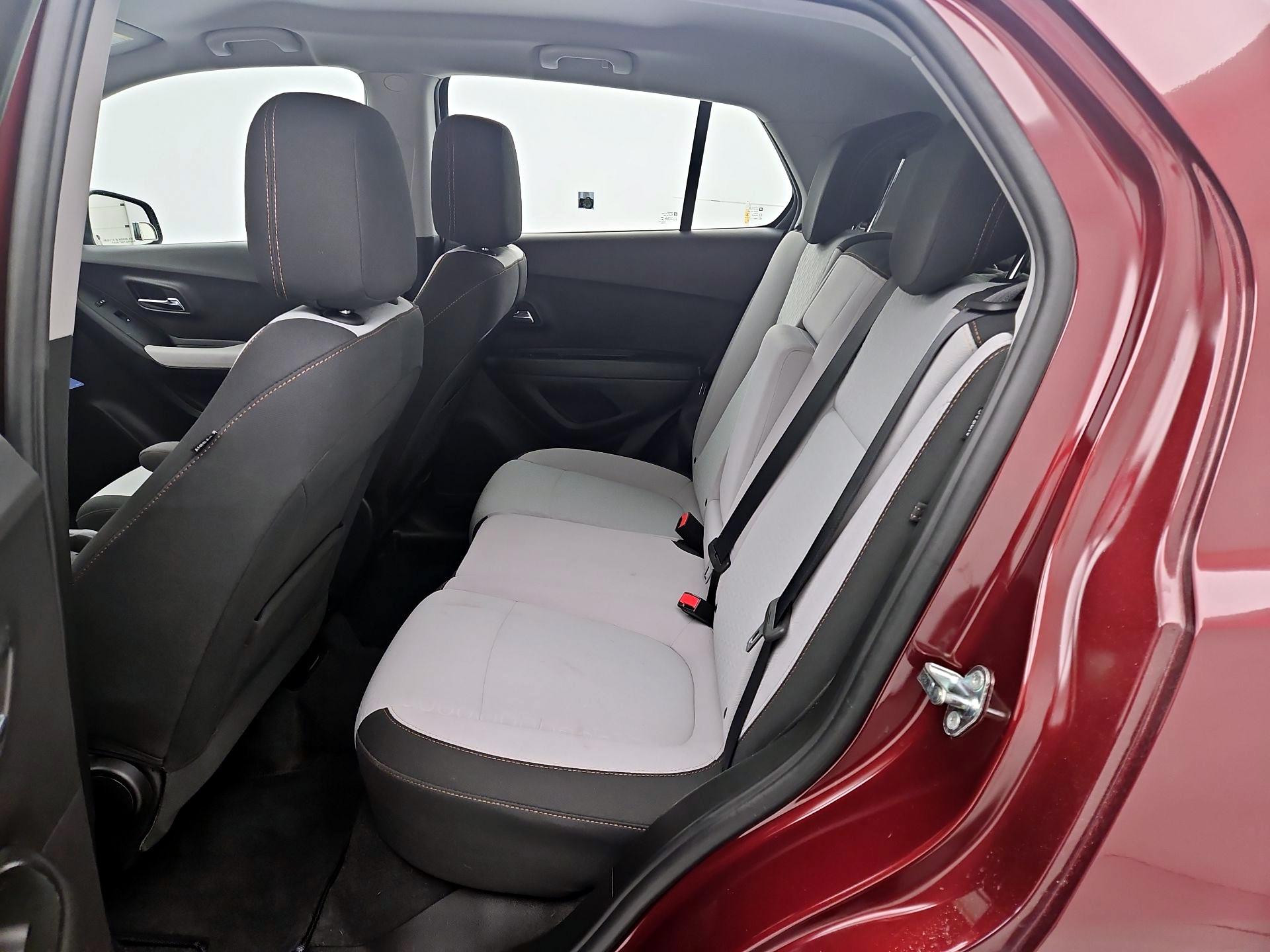 Thumbnail: 2017 Chevrolet Trax - 19