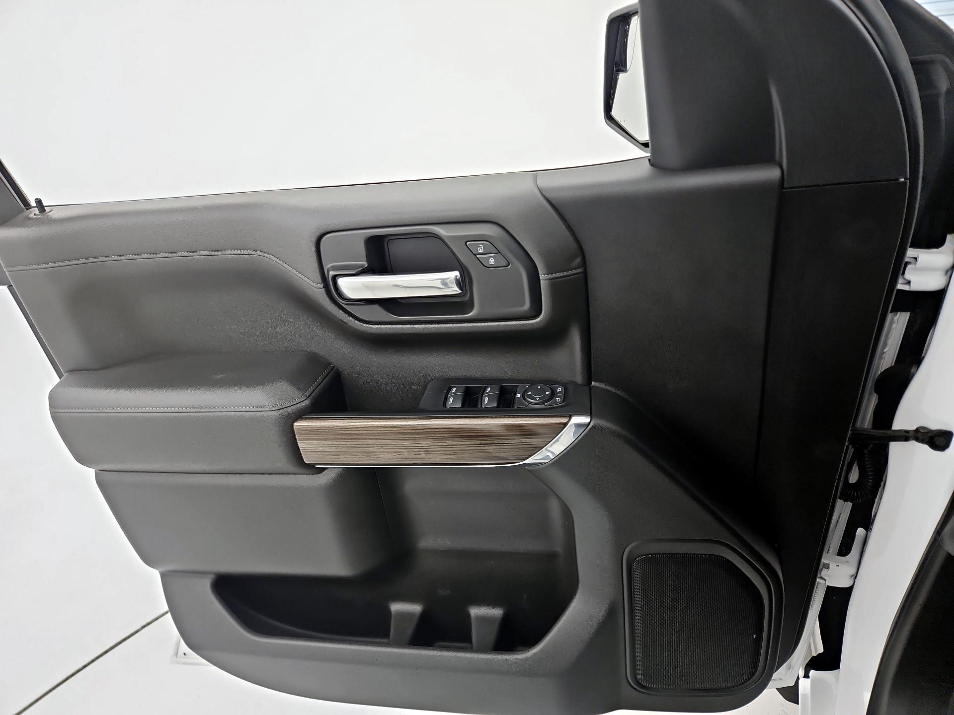 Thumbnail: 2021 Chevrolet Silverado 1500 - 12