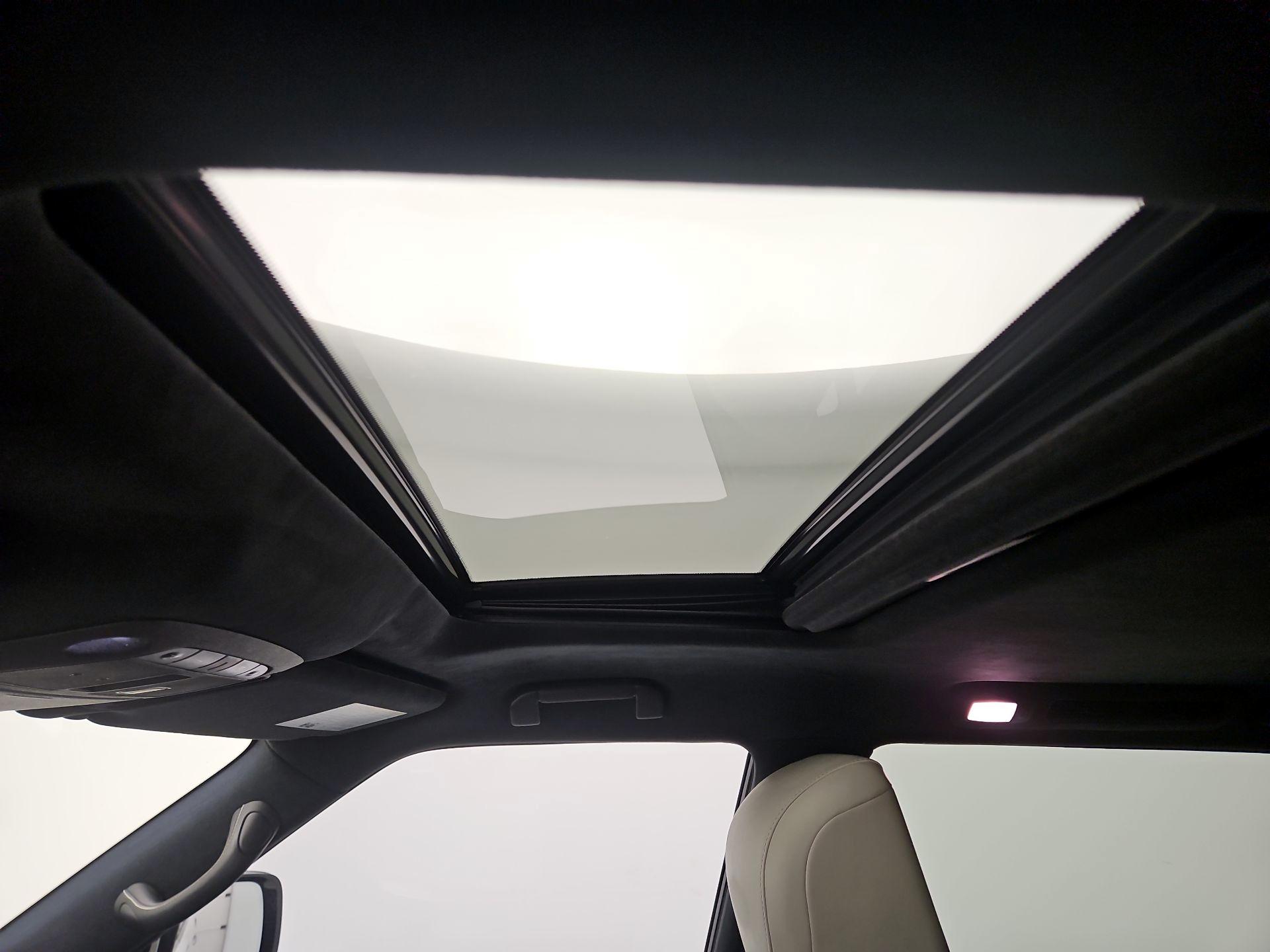 Thumbnail: 2019 INFINITI QX80 - 20