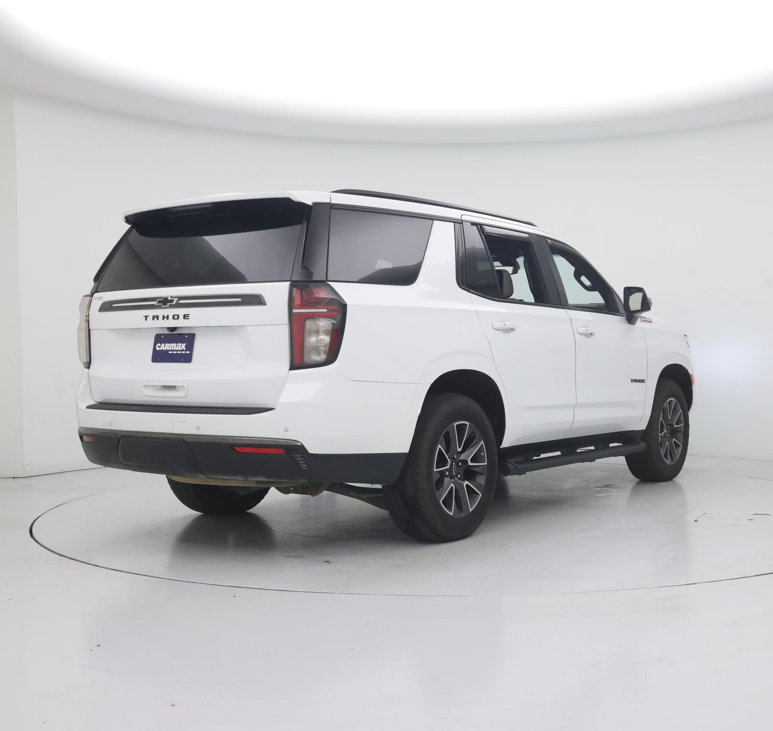 Thumbnail: 2022 Chevrolet Tahoe - 8