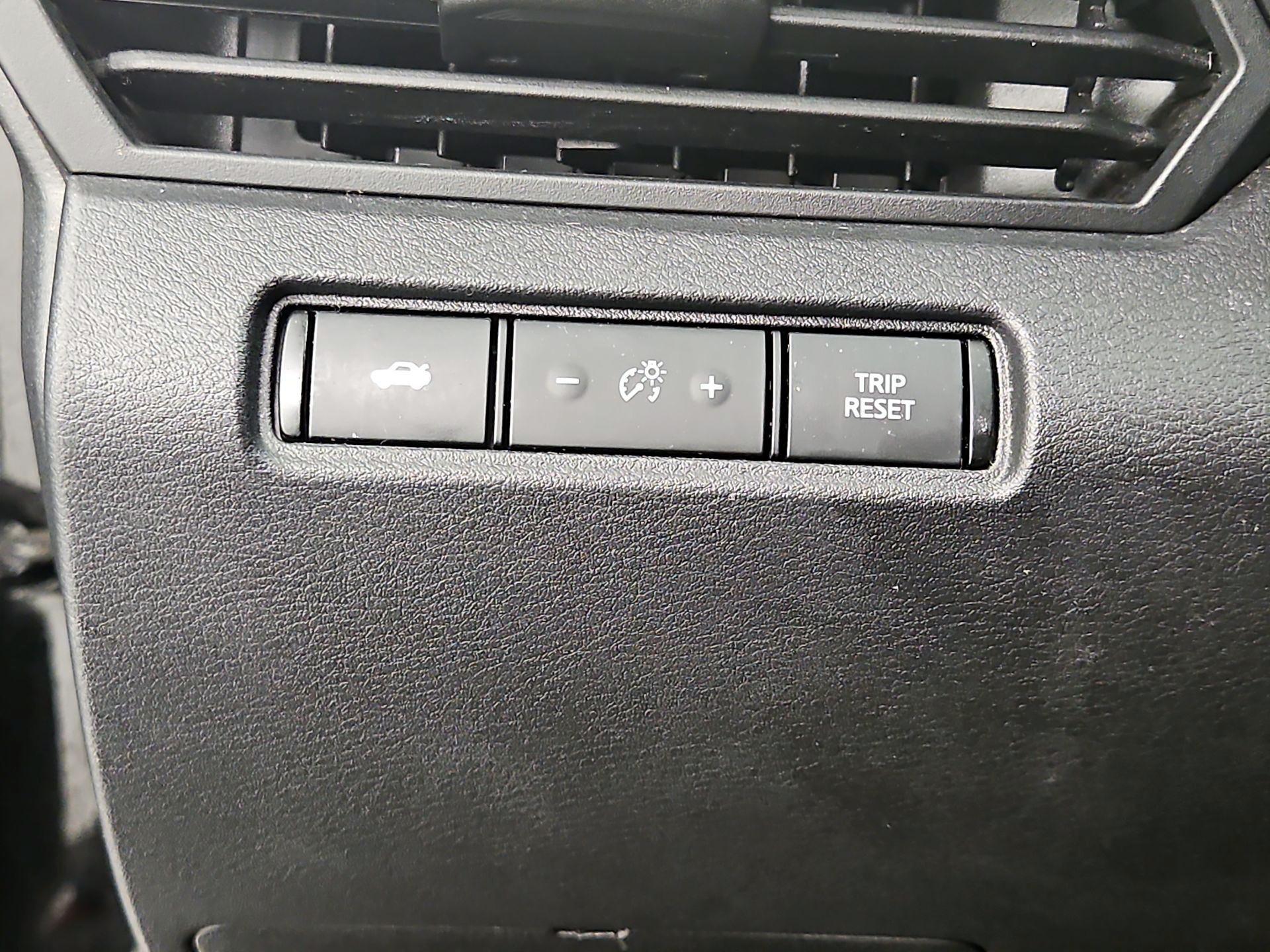 Thumbnail: 2020 Nissan Altima - 13