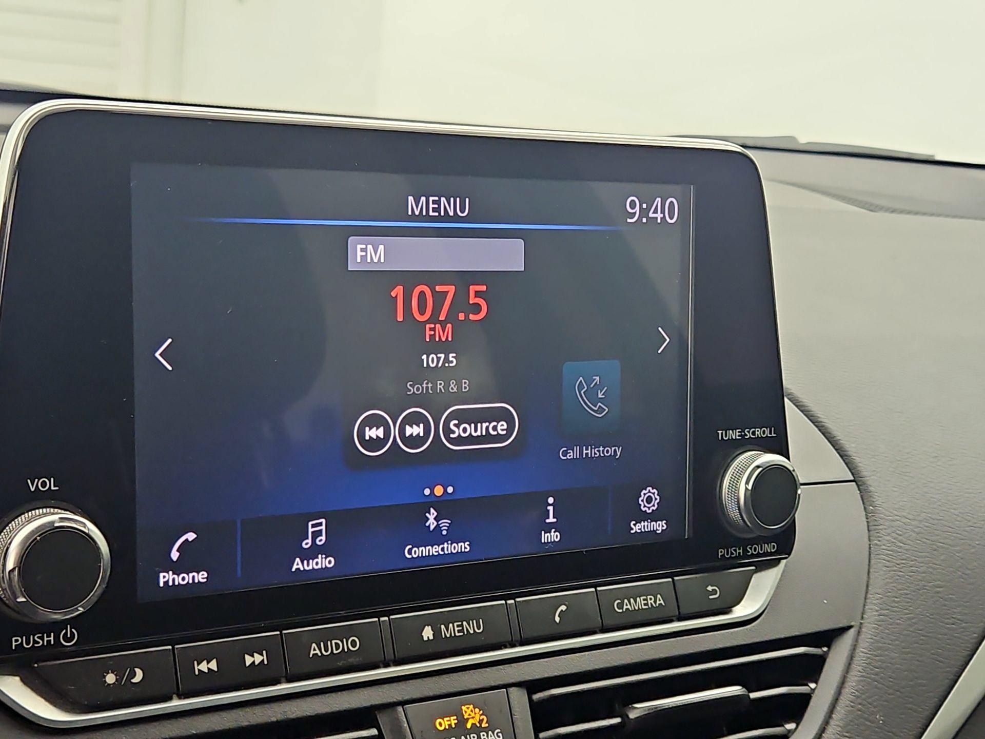 Thumbnail: 2020 Nissan Altima - 15